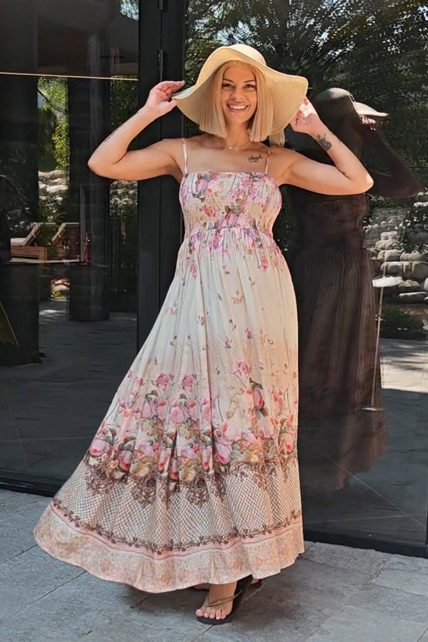 VISCOSE DRESS WITH STRAPS - BAROQUE FLOWERS