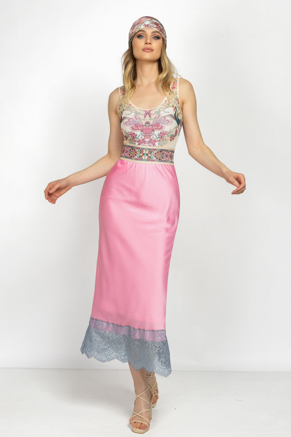 FLARED PINK SKIRT WITH LACE TRIM IN WHITE BLUE - ESSENTIALS JIORO САТЕНЕНА ПОЛА В РОЗОВО С ДАНТЕЛА И ЛАСТИЧЕН КОЛАН - ESSENTIALS JIORO