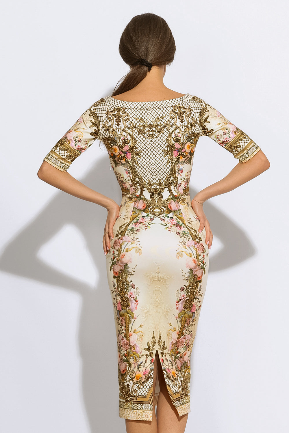 ROBE ÉPAULES DÉNUDÉES - FLEURS BAROQUES