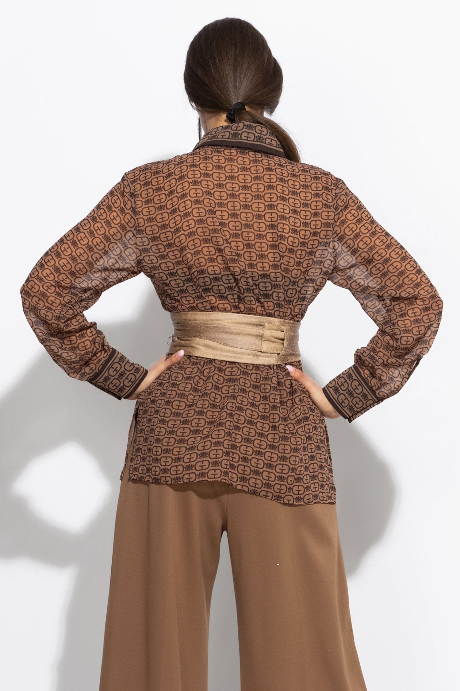 Chemise imprimée à manches longues - logo marron foncé