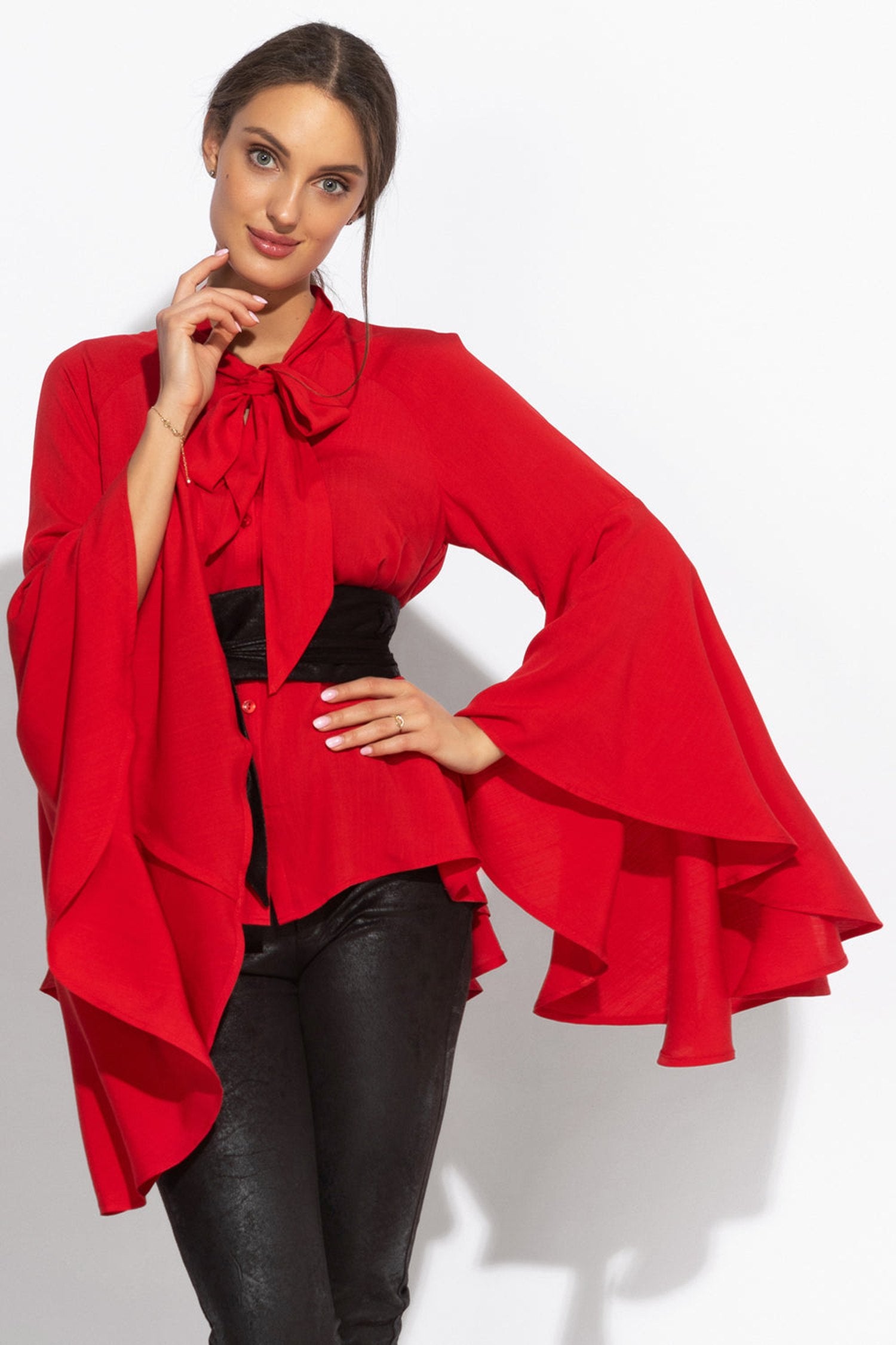 BLOUSE ROUGE EN VISCOSE AVEC MANCHES ÉVASÉES - ESSENTIELS