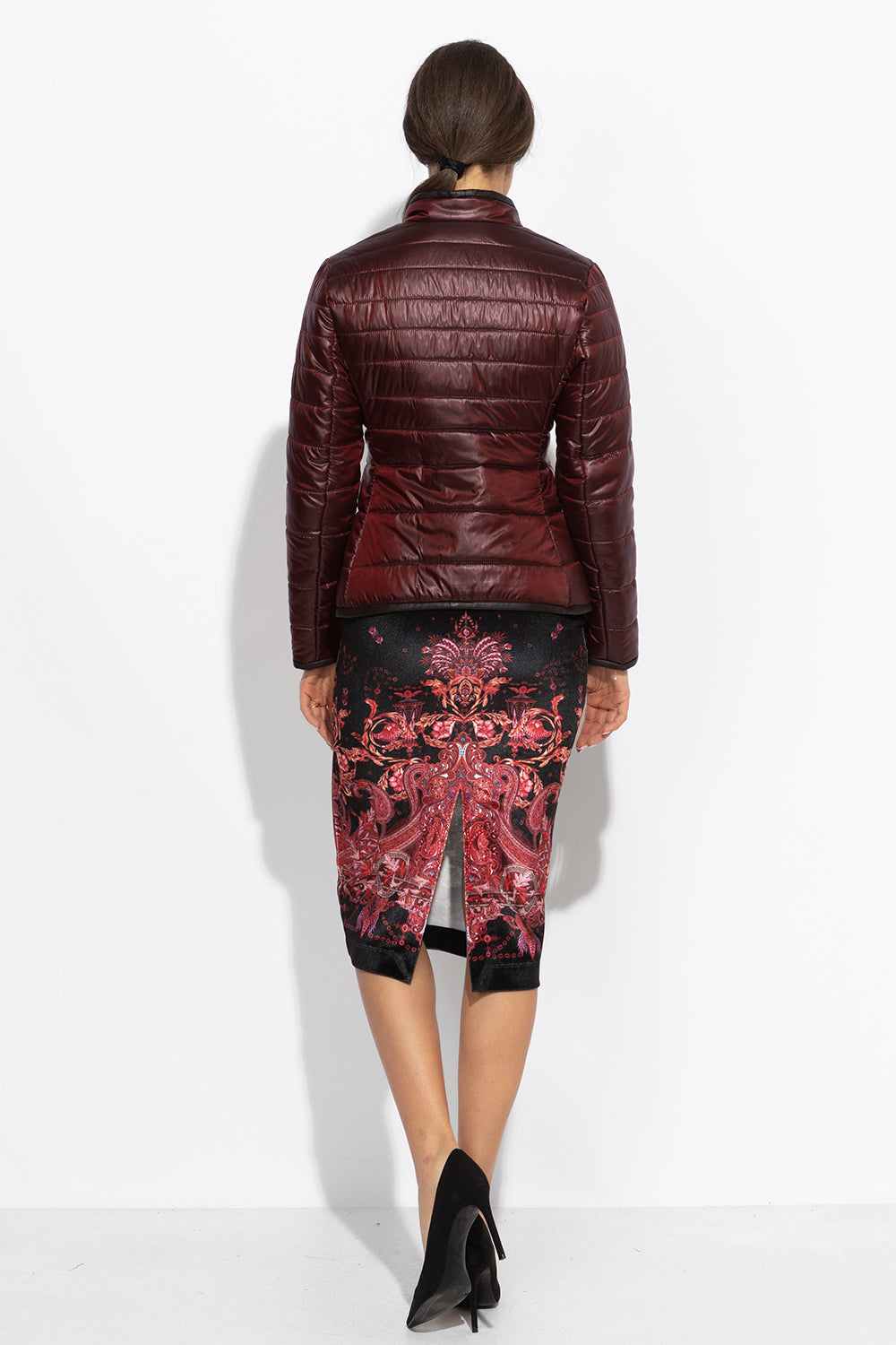 LIGHTLY COATED JACKET WITH QUILTED LINING IN BURGUNDY - ESSENTIALS JIORO ЯКЕ ОТ ПРОМАЗКА В БОРДО - ESSENTIALS JIORO