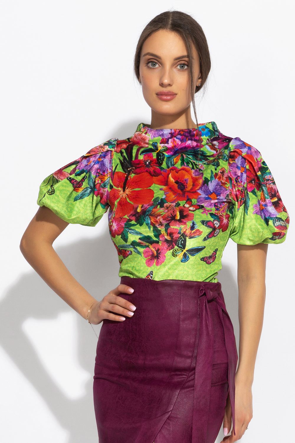 VELVET BLOUSE WITH HIGH NECK AND PUFF SLEEVES - ACID GREEN LOGO JIORO БЛУЗА ОТ ПЛЮШ С ВИСОКА ЯКА И БУФАН РЪКАВИ - ACID GREEN LOGO JIORO