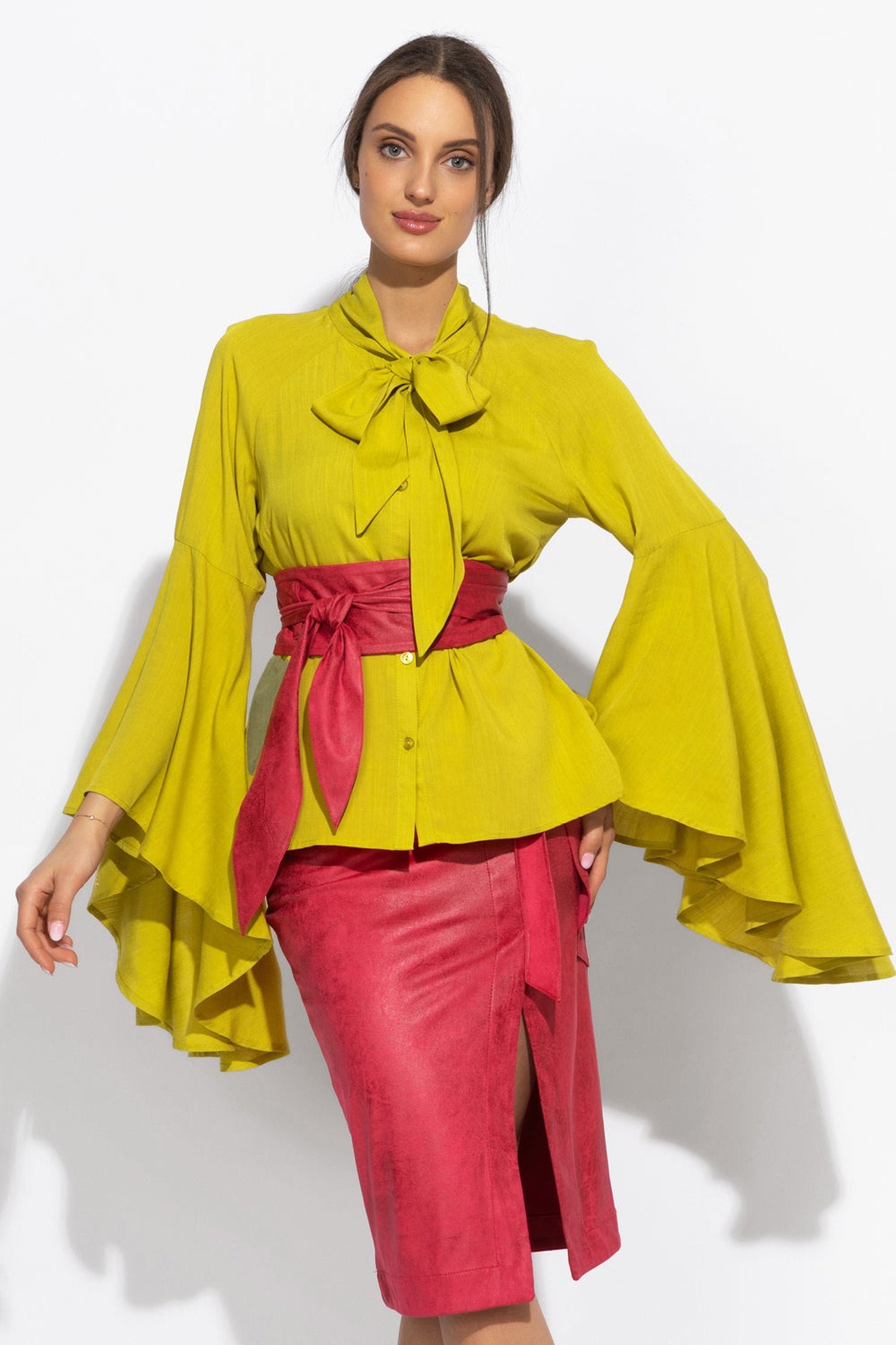 YELLOW ORCHE VISCOSE BLOUSE WITH FLARED SLEEVES - ESSENTIALS JIORO РИЗА ОТ ЗЕЛЕНА ВИСКОЗА С КЛОШ РЪКАВИ - ESSENTIALS JIORO