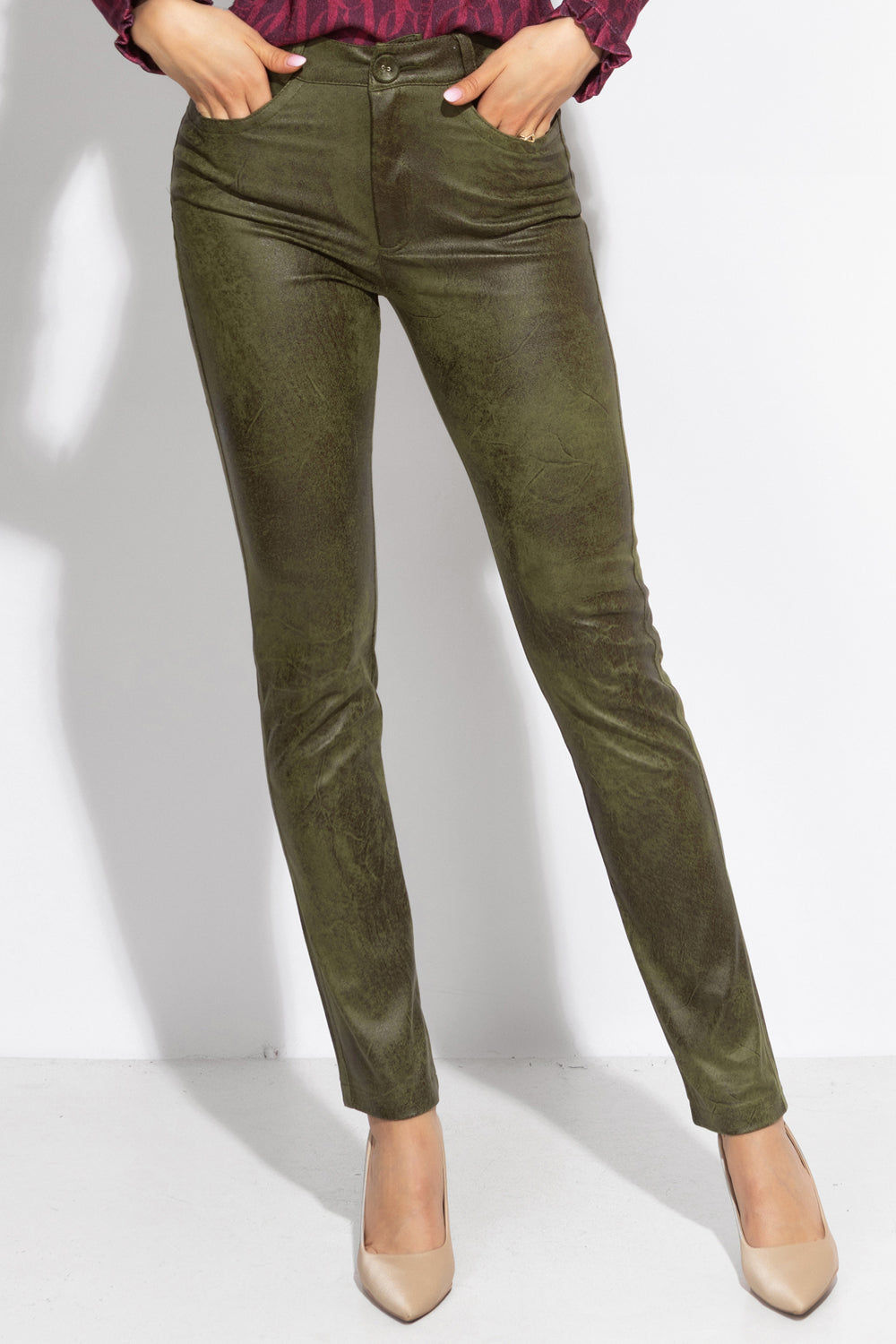 PANTALON SKINNY 5-POCHES EN VERT OLIVE - ESSENTIELS