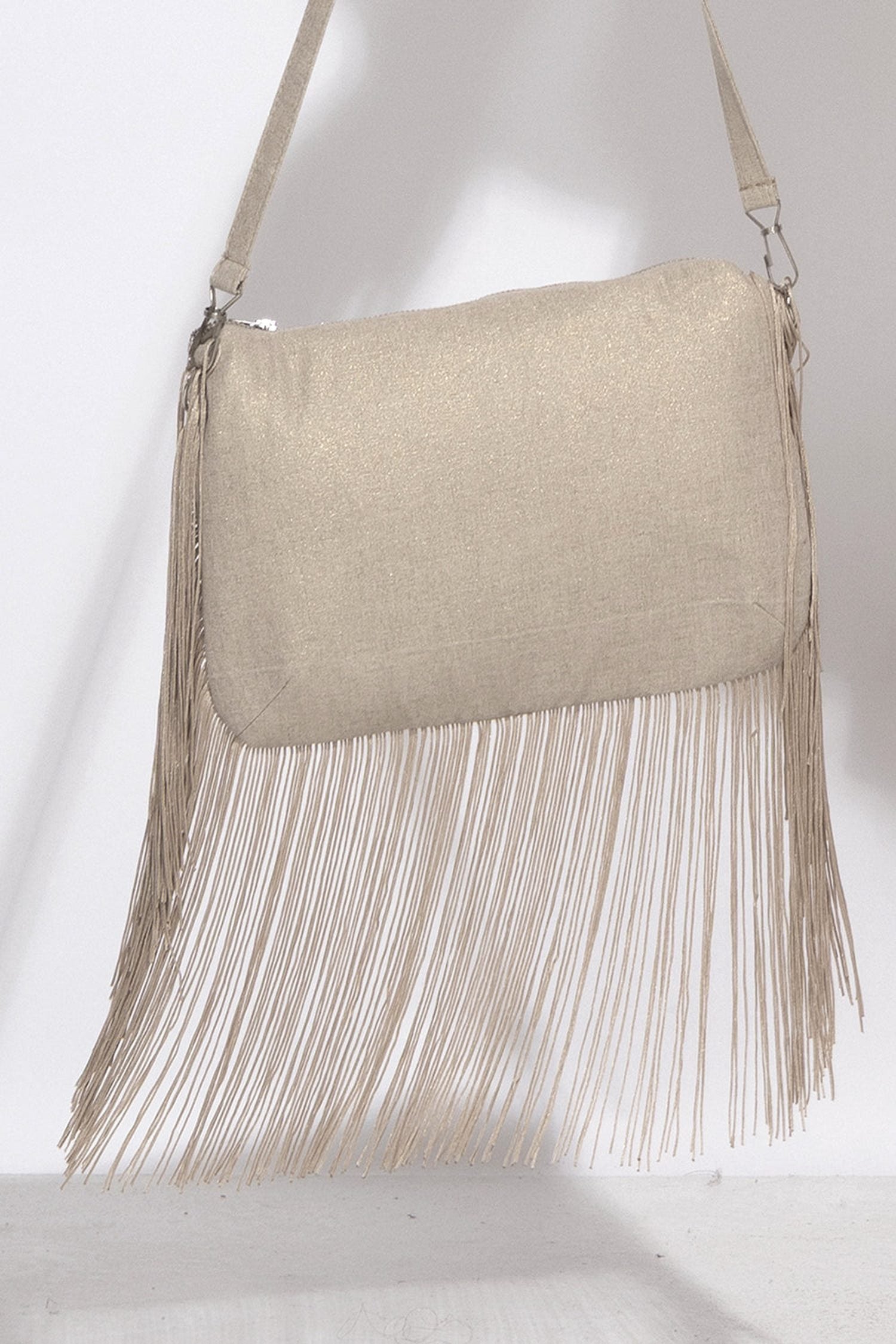 CLUTCH IN GOLDEN LINEN - ESSENTIALS