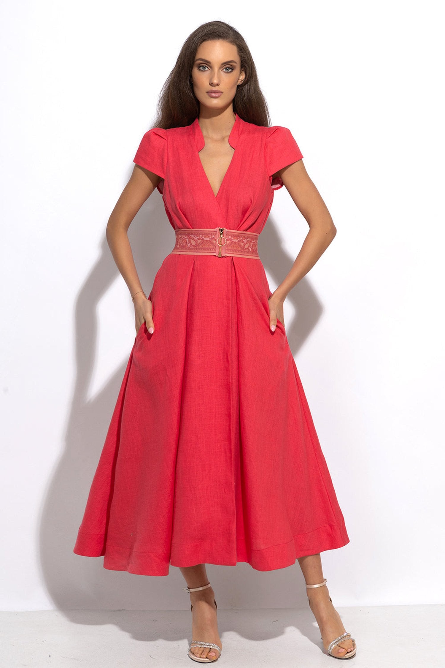 LONG FLARED LINEN DRESS IN FUCHSIA - ESSENTIALS JIORO ДЪЛГА РАЗКРОЕНА РОКЛЯ ОТ ЛЕН В ЦВЯТ ФУКСИЯ – ESSENTIALS JIORO