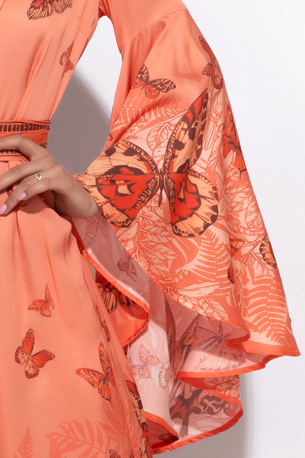 VISCOSE KIMONO WITH DRAPED BACK AND SHAWL COLLAR - PAPAYA BUTTERFLIES