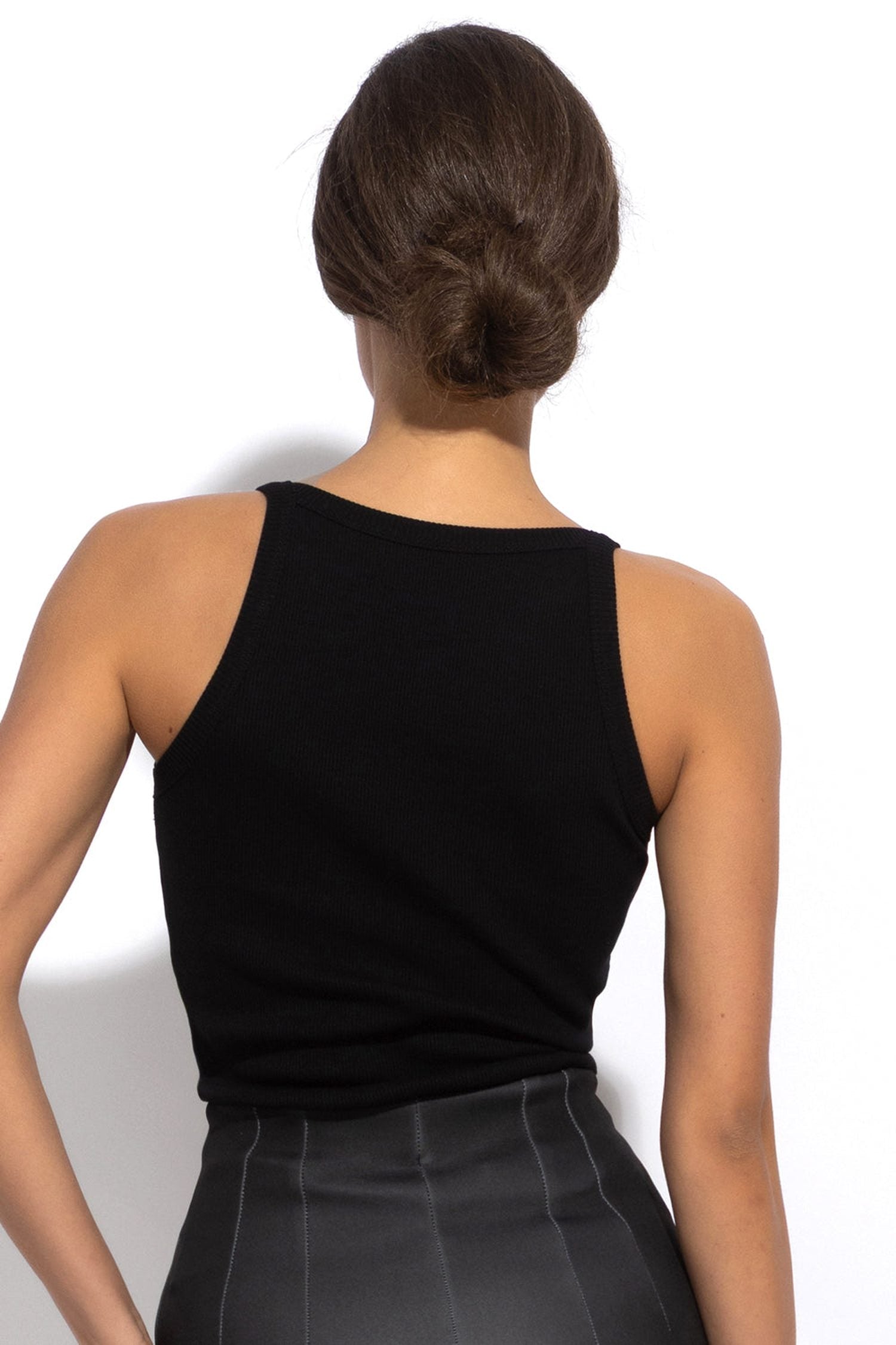 COTTON RIBBED CAMI TOP WITH THIN STRAPS IN BLACK - ESSENTIALS JIORO ТОП С ТЪНКИ ПРЕЗРАМКИ ОТ ПАМУЧЕН РИПС В ЧЕРНО – ESSENTIALS JIORO