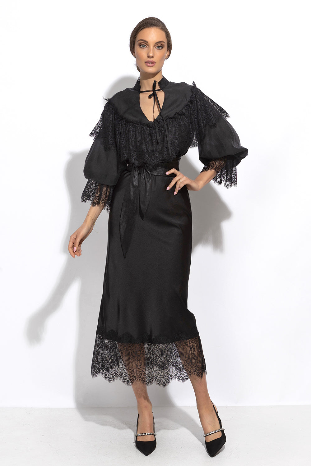 FLARED SKIRT WITH LACE TRIM IN BLACK - ESSENTIALS