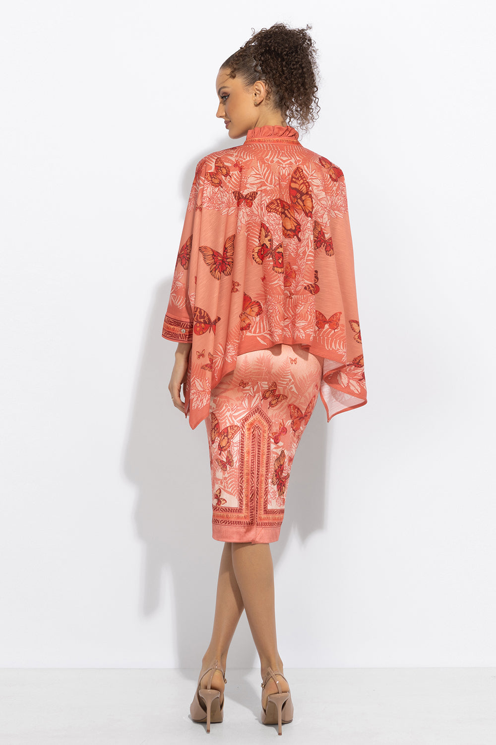SQUARE TUNIC WITH RUFFLED COLLAR - PAPAYA BUTTERFLIES JIORO ПРАВОЪГЪЛНА ТУНИКА С ЯКА С НАБОРИ - PAPAYA BUTTERFLIES JIORO