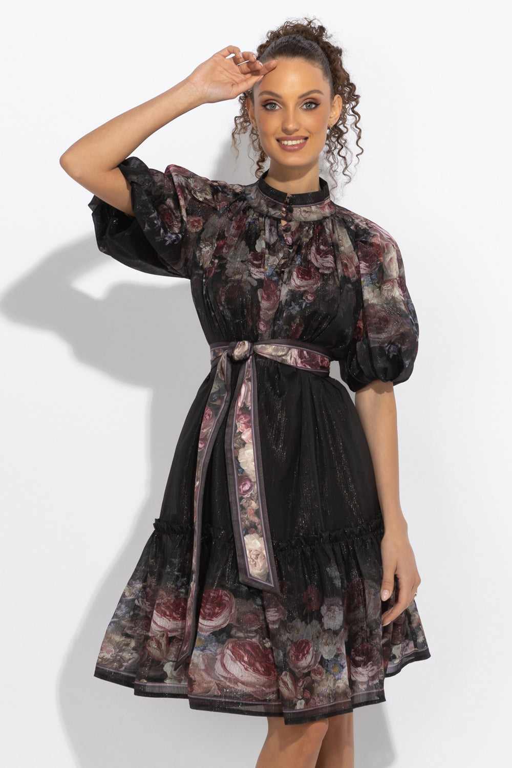 ROBE AVEC MANCHES BOUFFANTES - FLEURS VINTAGES