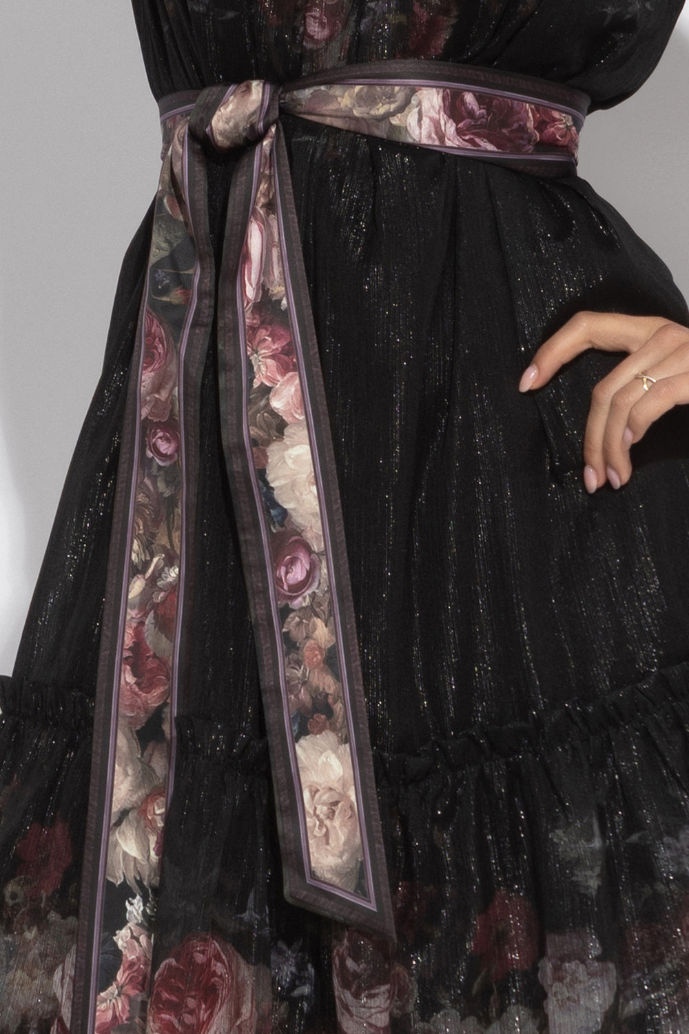 ROBE AVEC MANCHES BOUFFANTES - FLEURS VINTAGES