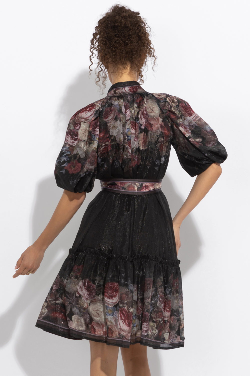 ROBE AVEC MANCHES BOUFFANTES - FLEURS VINTAGES
