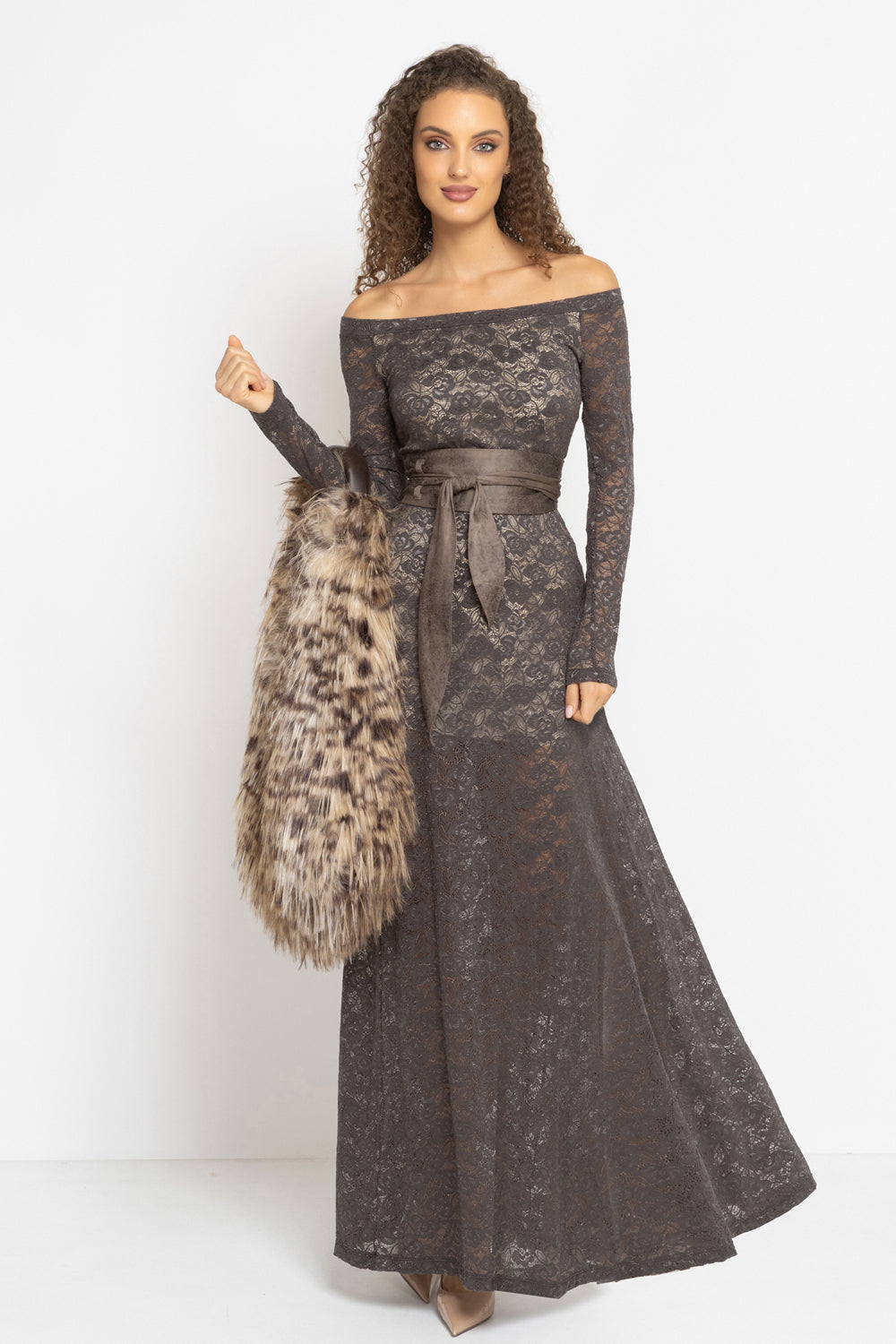 LONG A-LINE LACE DRESS WITH BOAT NECKLINE IN MOCHA - ESSENTIALS JIORO ΠΠͺΠΠΠ ΠΠΠΠ’ΠΠΠΠΠ Π ΠΠΠΠ― Π ΠΠΠΠ - ESSENTIALS JIORO