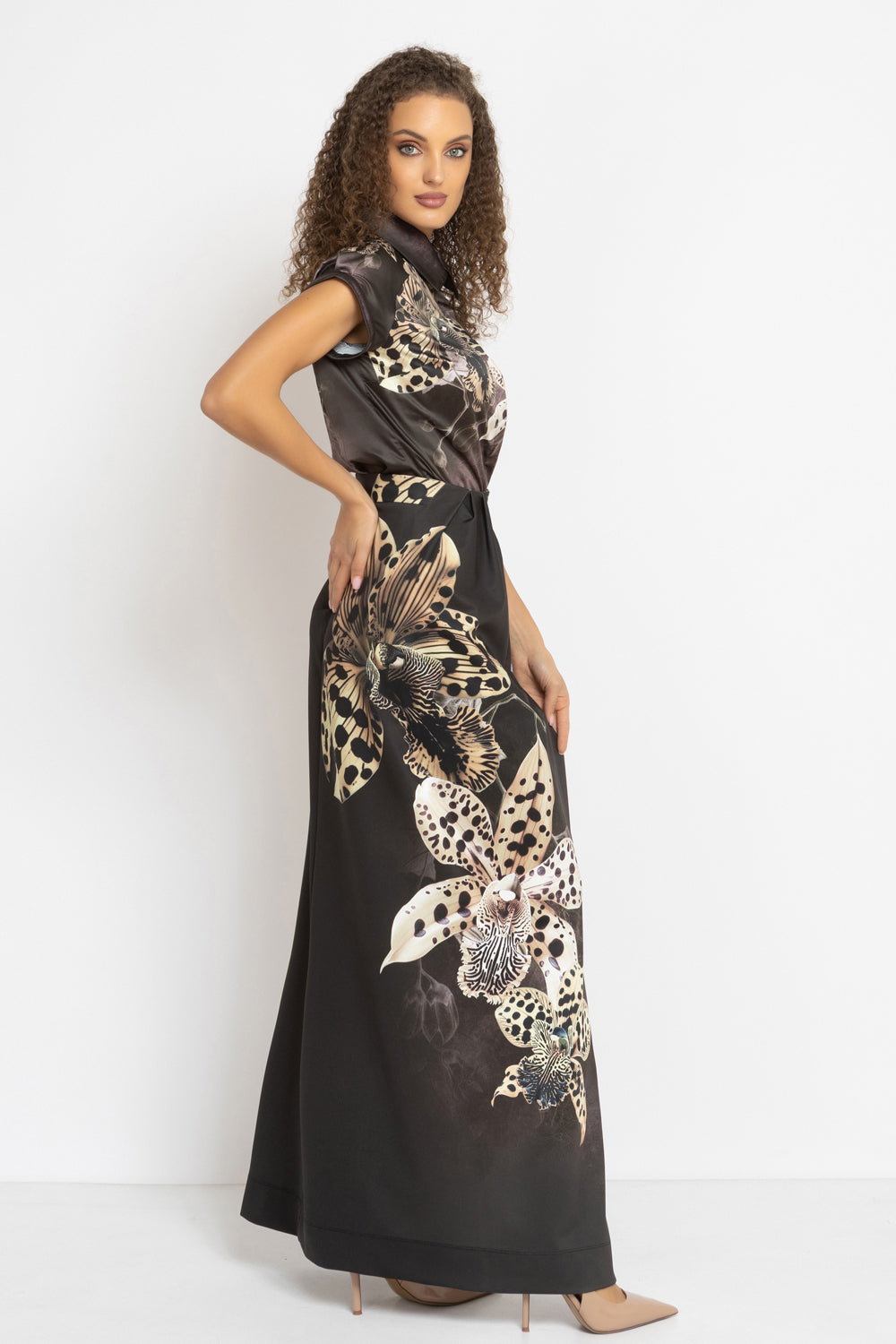 BLACK MAXI SKIRT WITH LONG SLIT - LEO ORCHID
