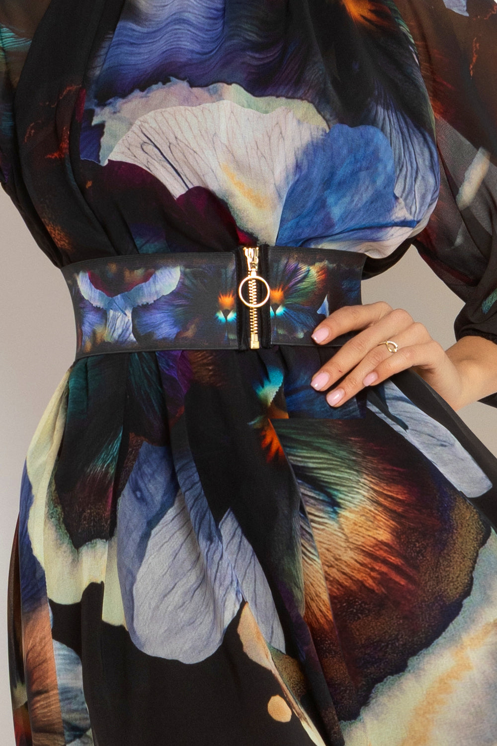 RELAXED DRESS WITH BALLOON RAGLAN SLEEVES AND BACK TIE - VIOLET