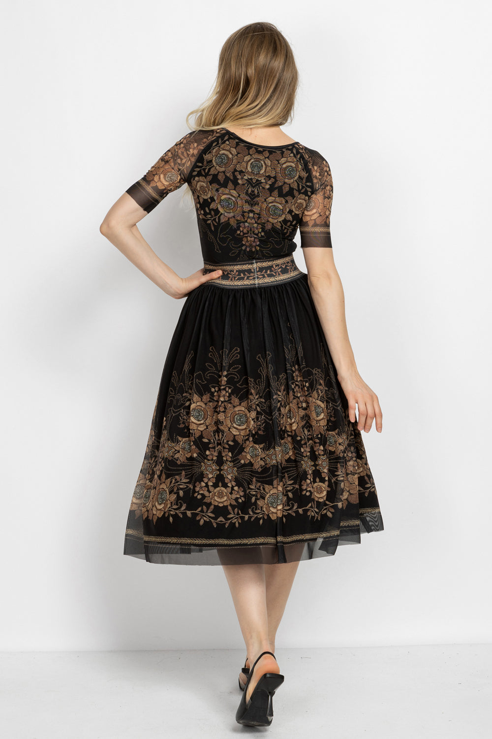 SHORT-SLEEVE MESH BODYSUIT WITH MODAL LINING - GOLDEN ROSES