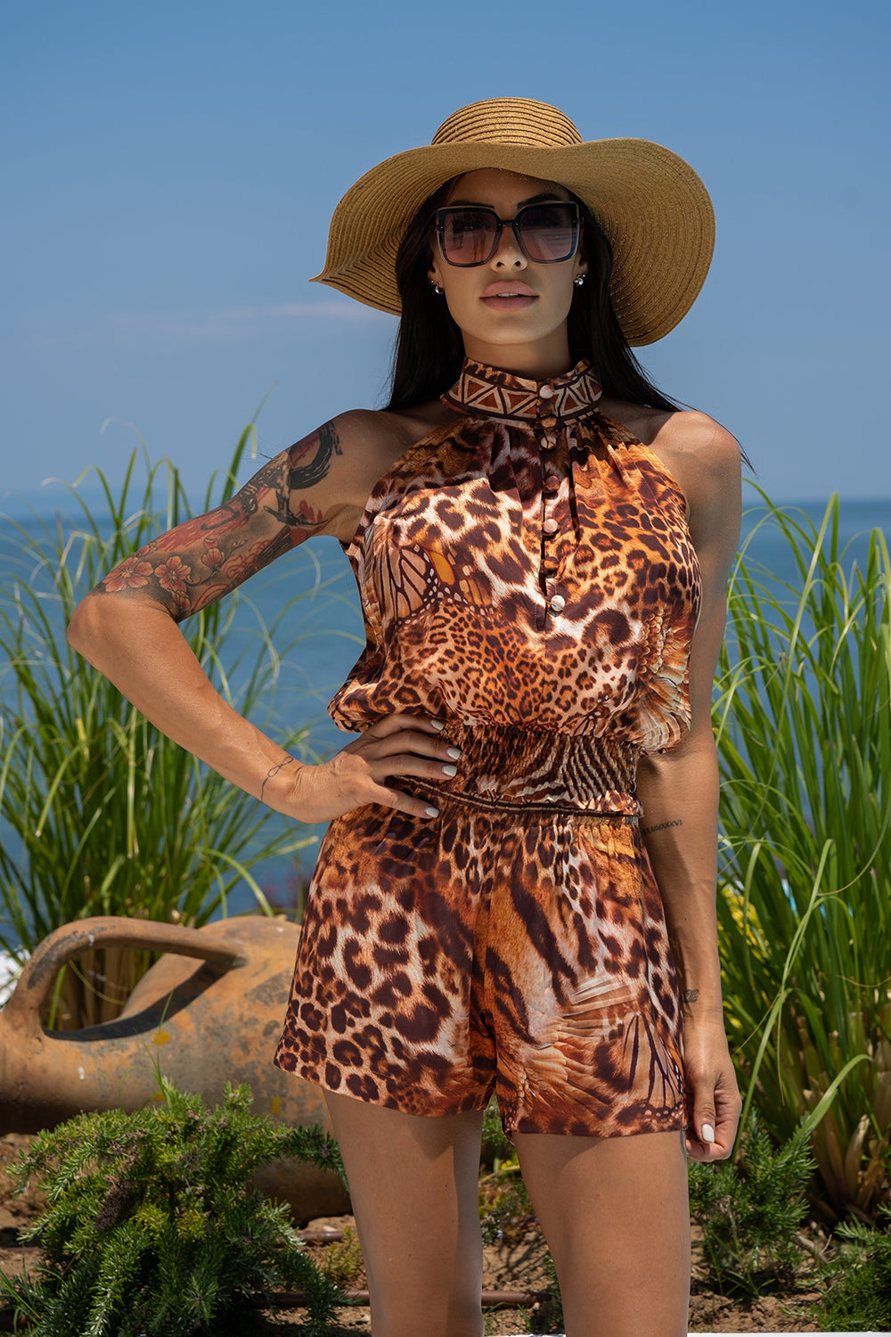 SATIN VISCOSE CROP TOP - LEO SAND