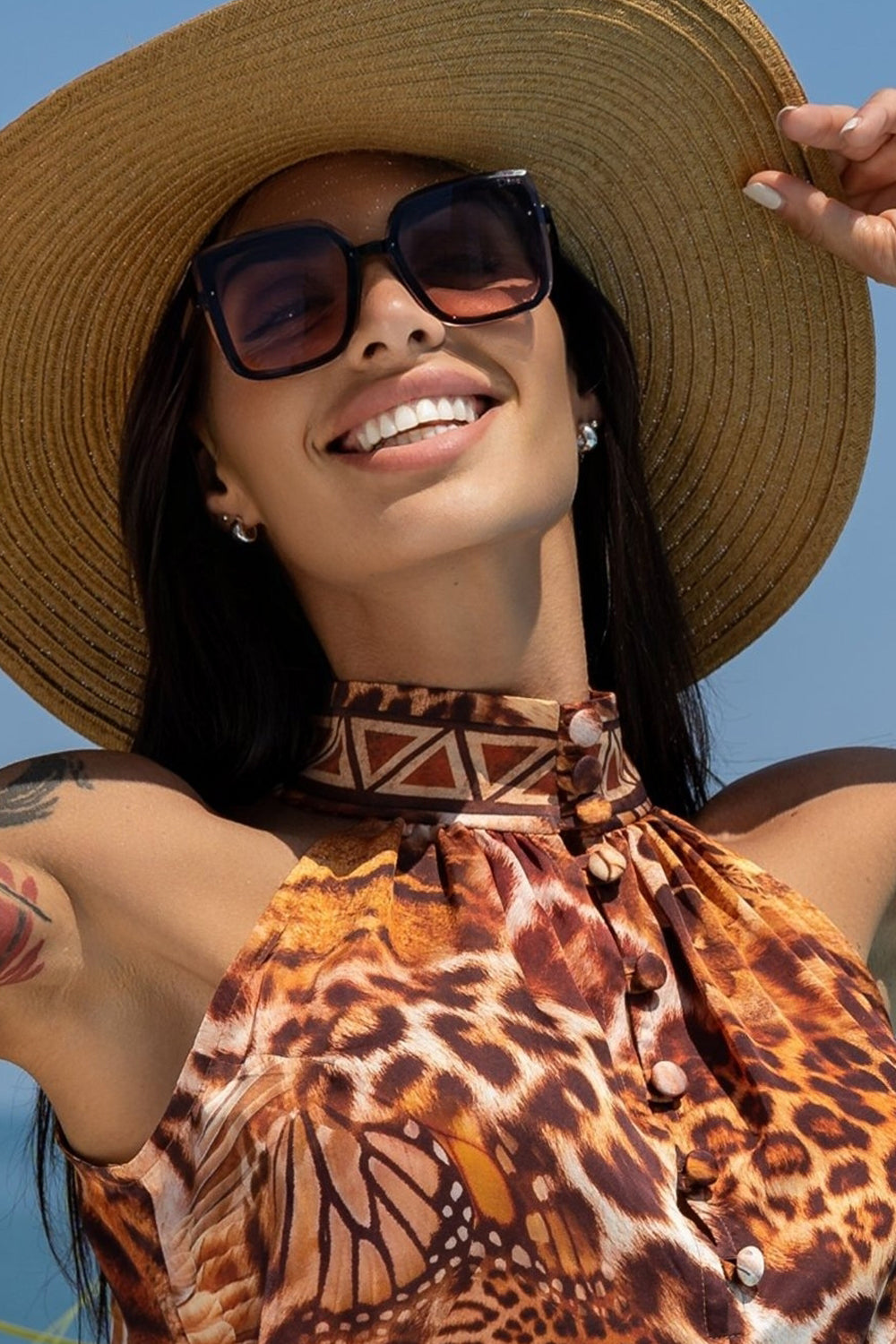 SATIN VISCOSE CROP TOP - LEO SAND