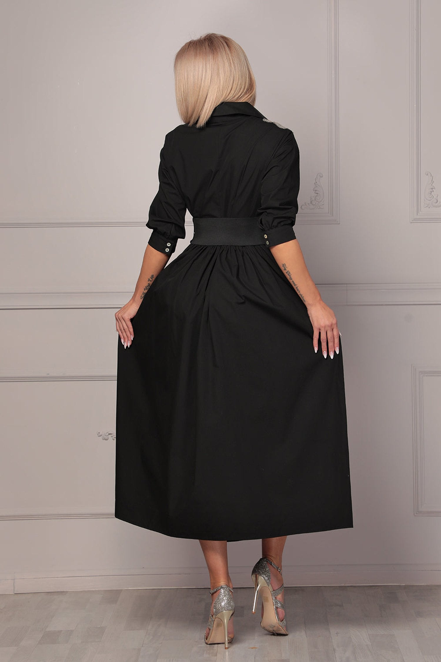 ROBE EN POPELINE LÂCHE AVEC CEINTURE - ESSENTIELS