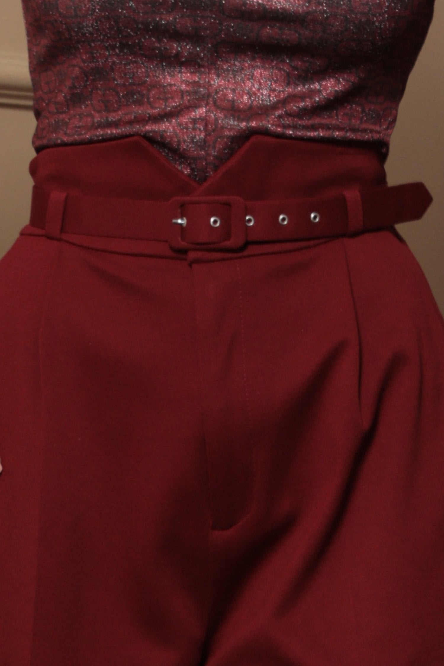 CEINTURE EN BOURGOGNE - ESSENTIELS