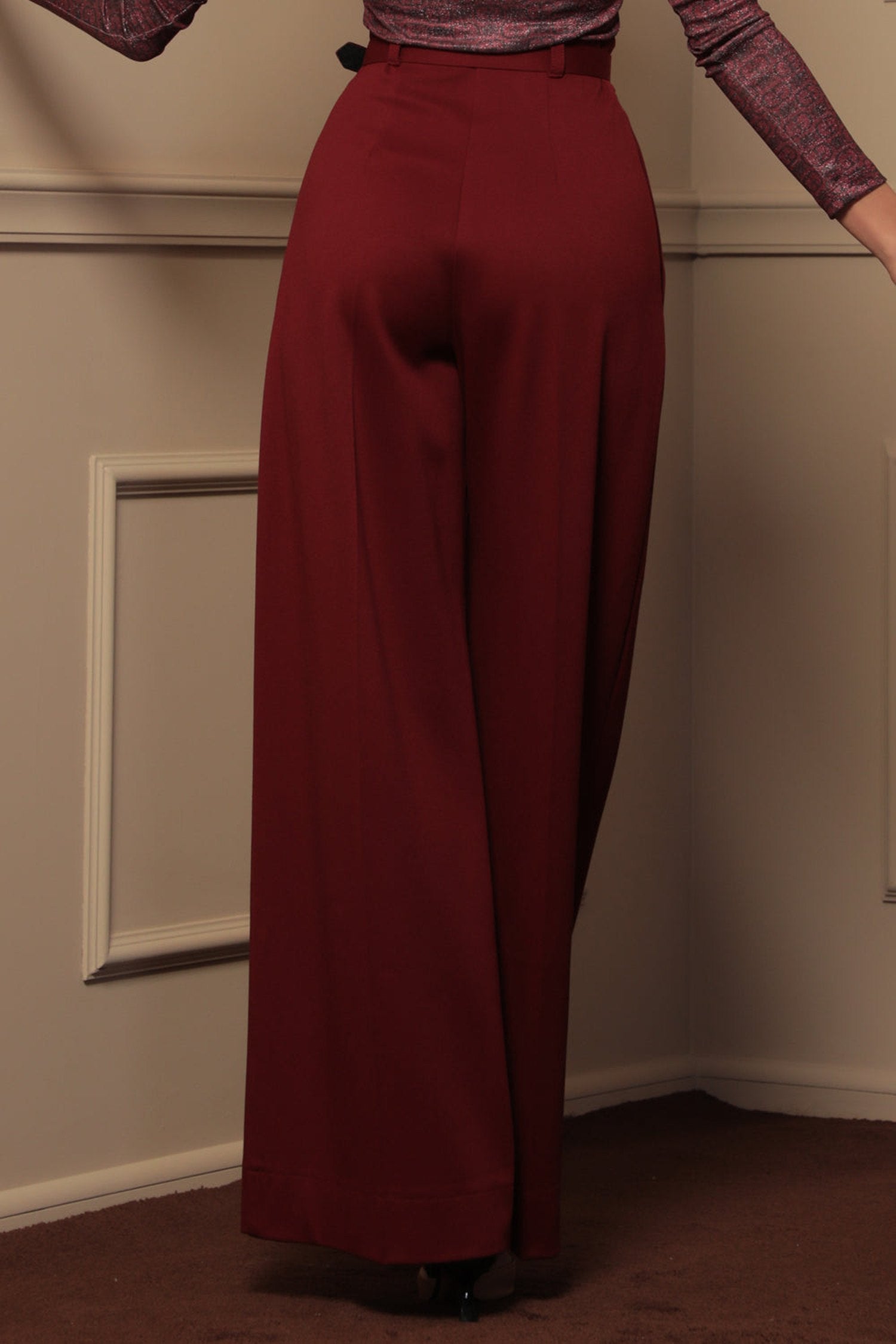 PANTALONS BORDEAUX ESSENTIELS EN MÉLANGE DE VISCOSE TAILLE HAUTE
