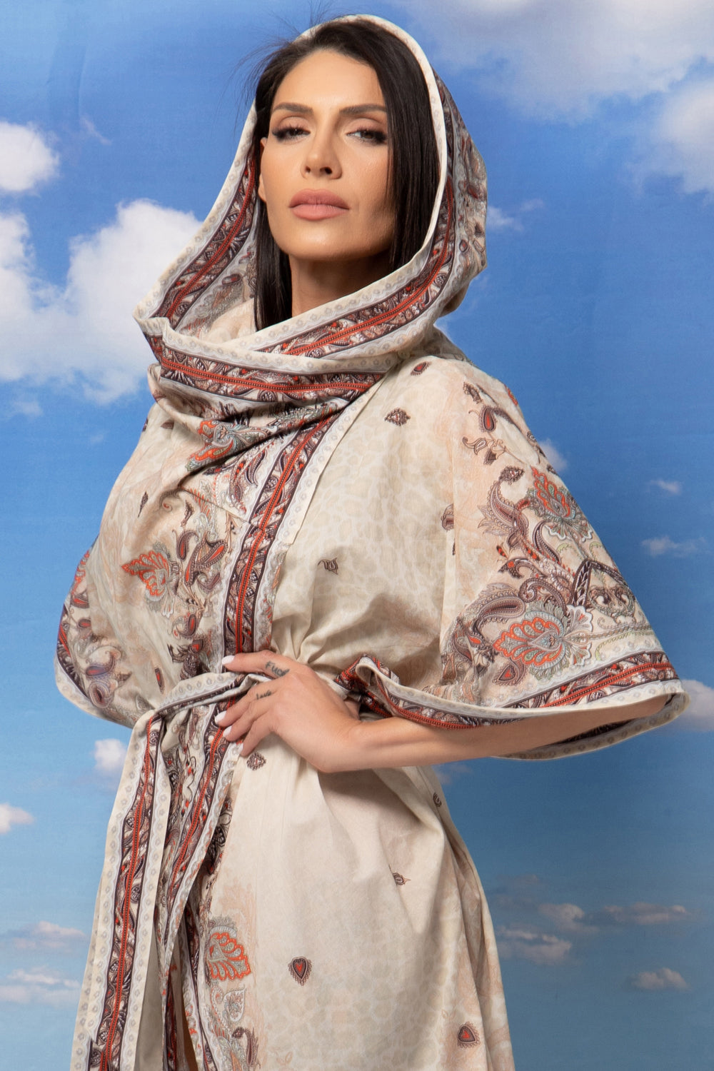 SILK AND COTTON KIMONO WITH HOOD – PAISLEY BEIGE