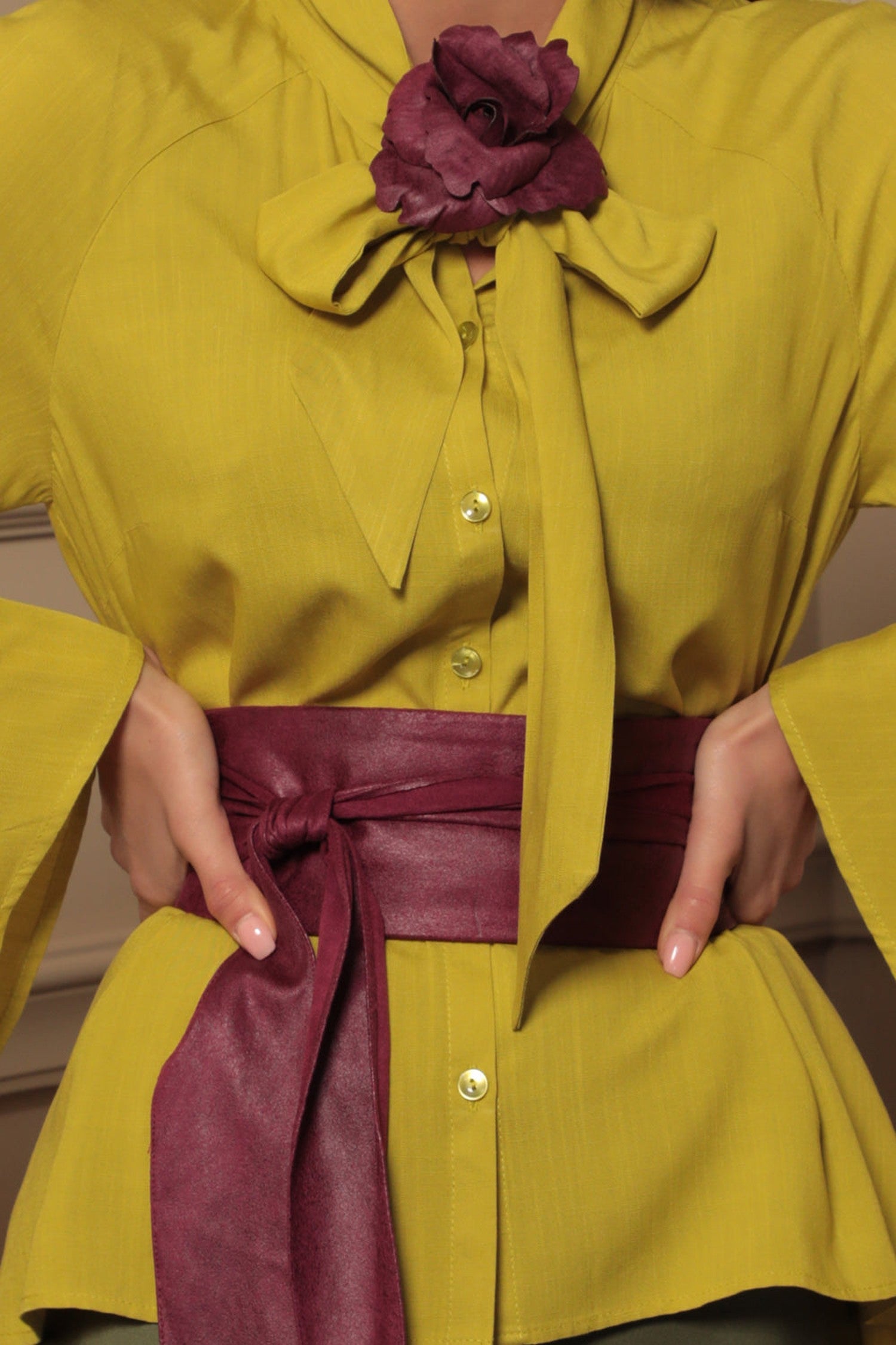 CEINTURE STYLE ENROULÉE - SIMILI DAIM EN BOURGOGNE - ESSENTIELS