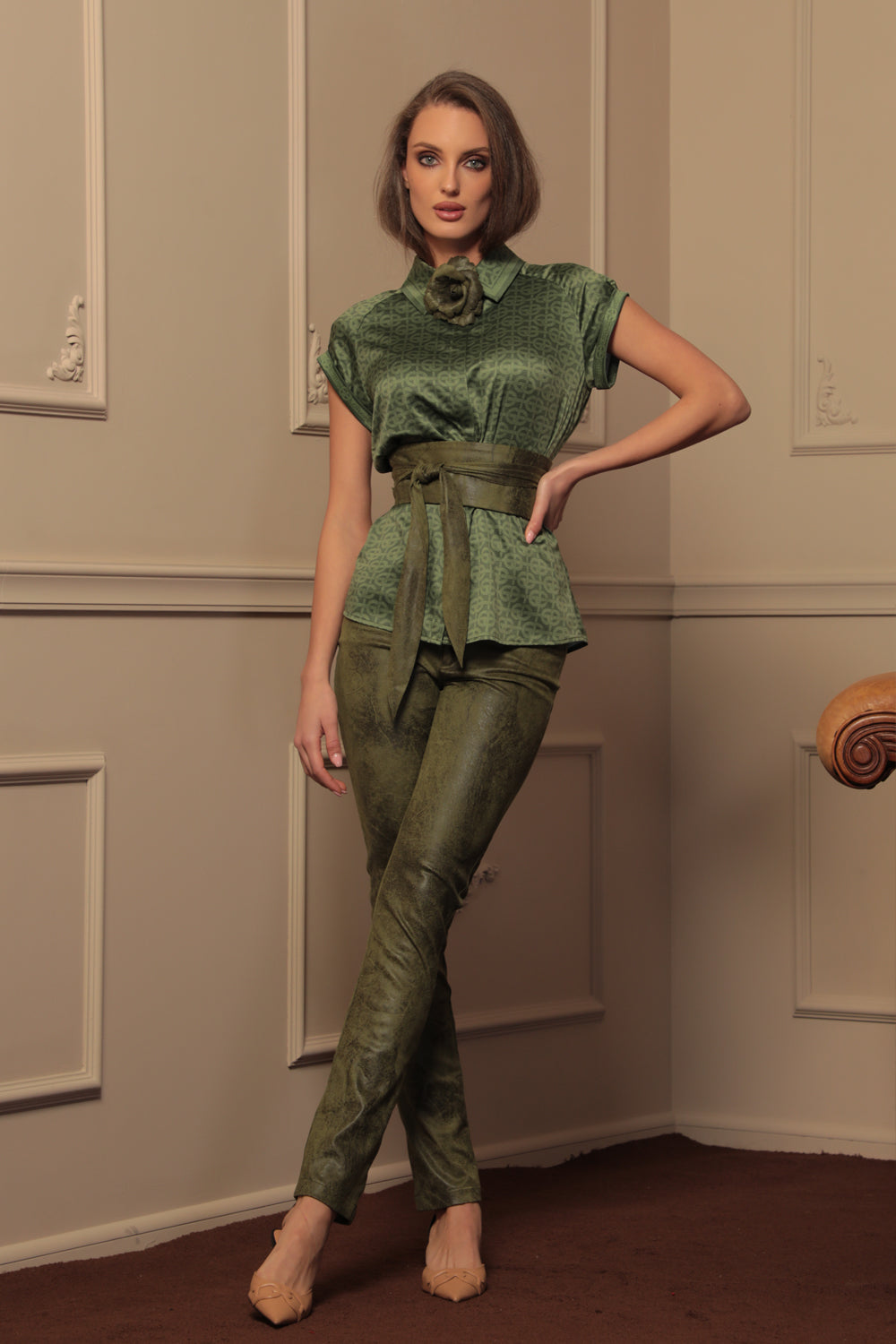 RAGLAN SLEEVE SHIRT - EMERALD GREEN LOGO