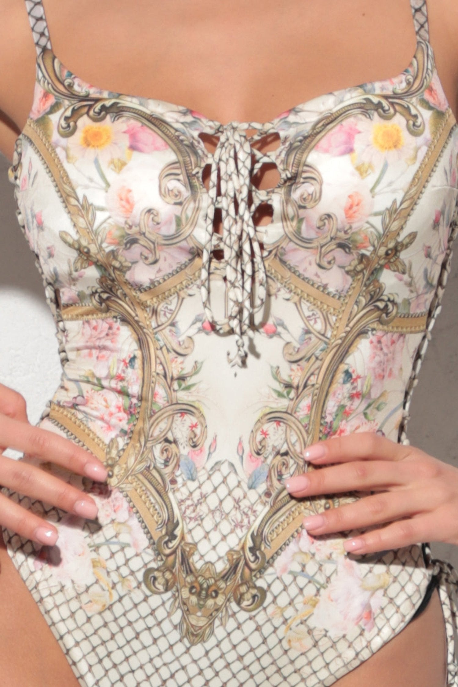 MAILLOT DE BAIN UNE-PIÈCE - FLEURS BAROQUES