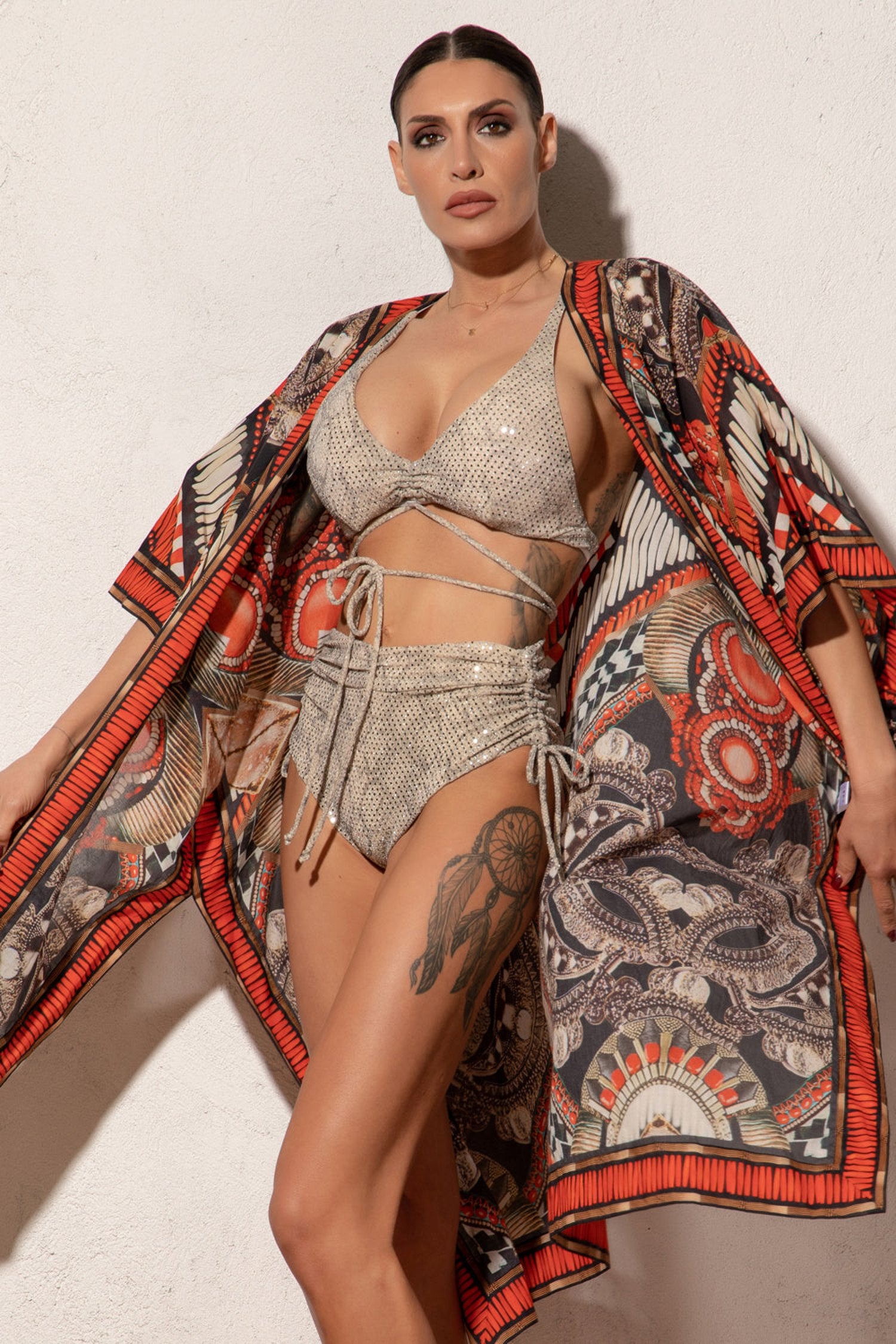 TOP TRIANGLE EN BEIGE AVEC PAILLETTES - ESSENTIELS