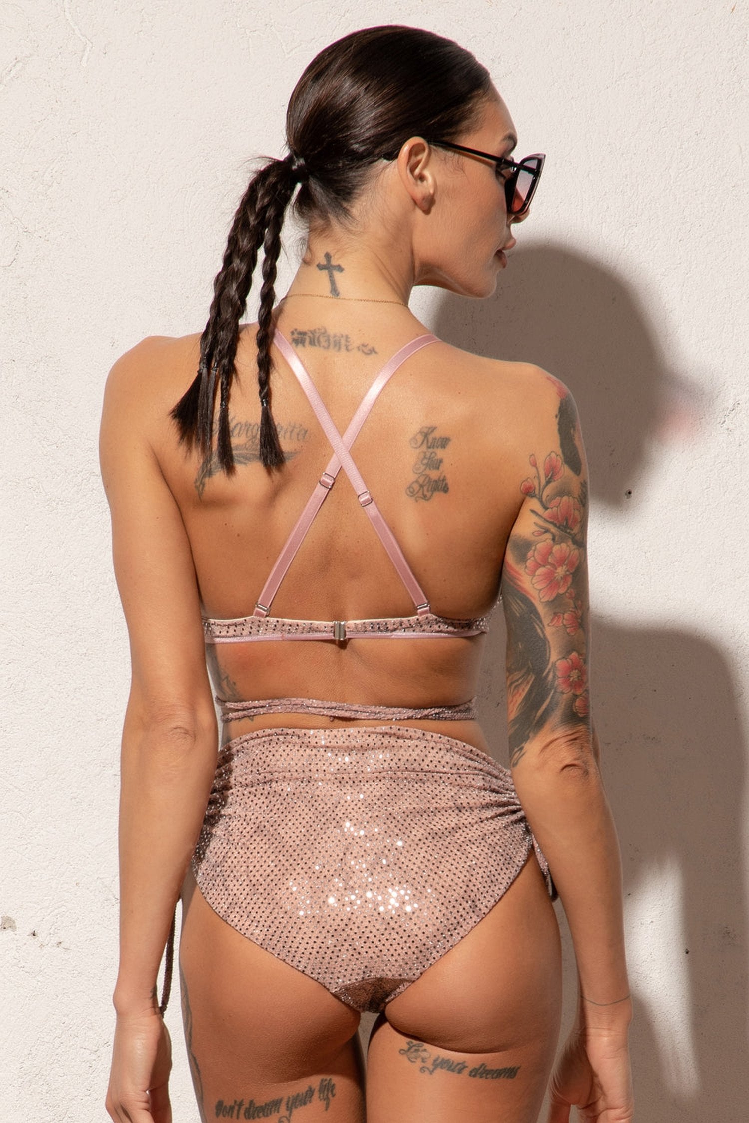 TRIANGLE TOP IN POWDER WITH GLITTER - ESSENTIALS