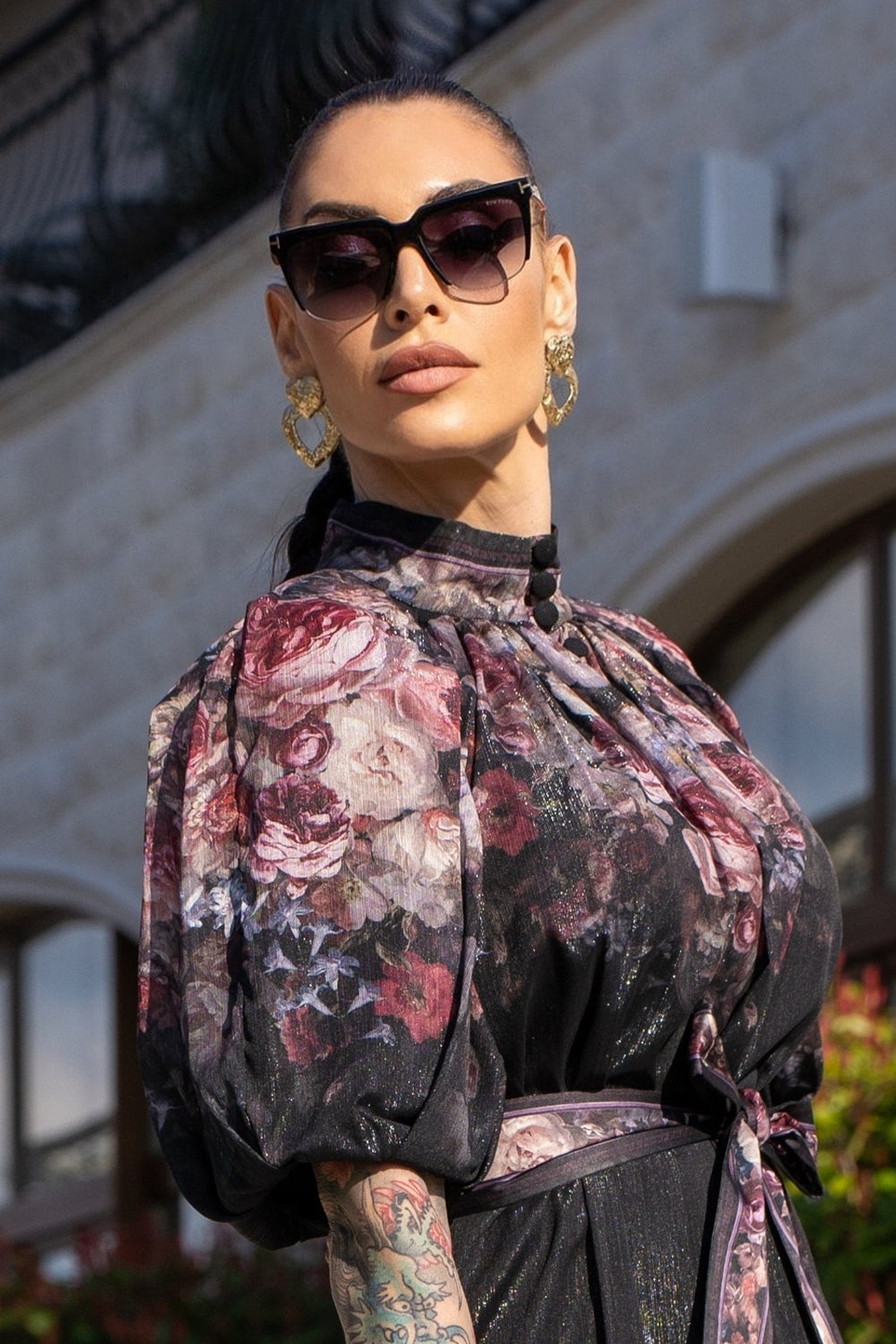 ROBE AVEC MANCHES BOUFFANTES - FLEURS VINTAGES