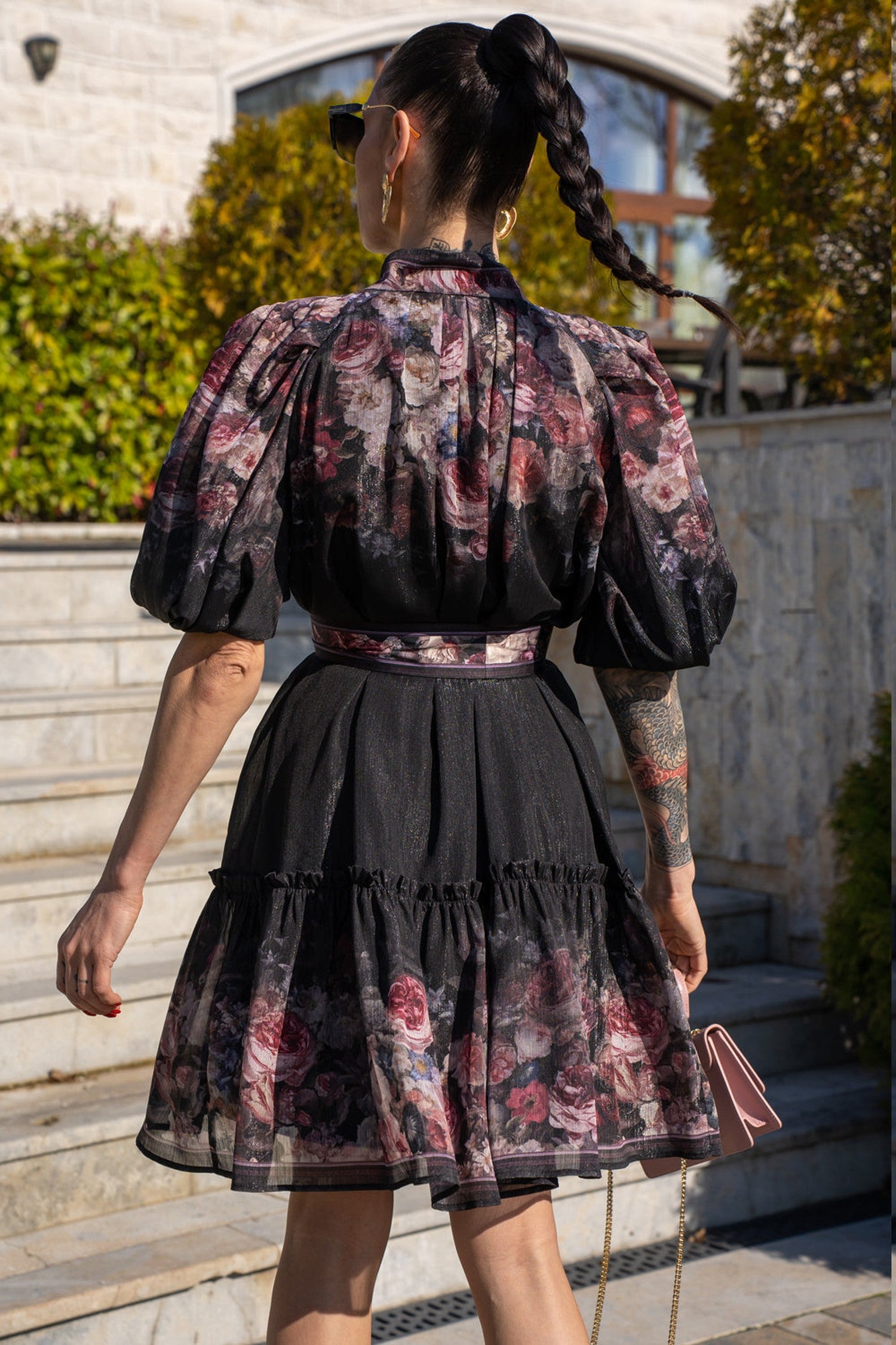 ROBE AVEC MANCHES BOUFFANTES - FLEURS VINTAGES