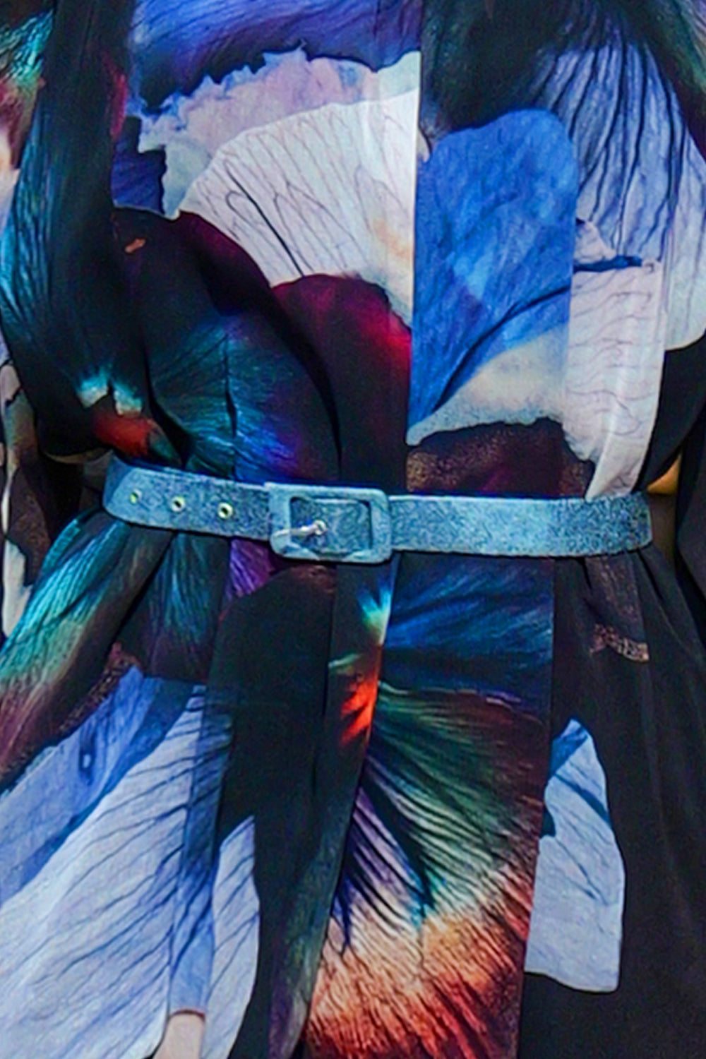 RELAXED DRESS WITH BALLOON RAGLAN SLEEVES AND BACK TIE - VIOLET