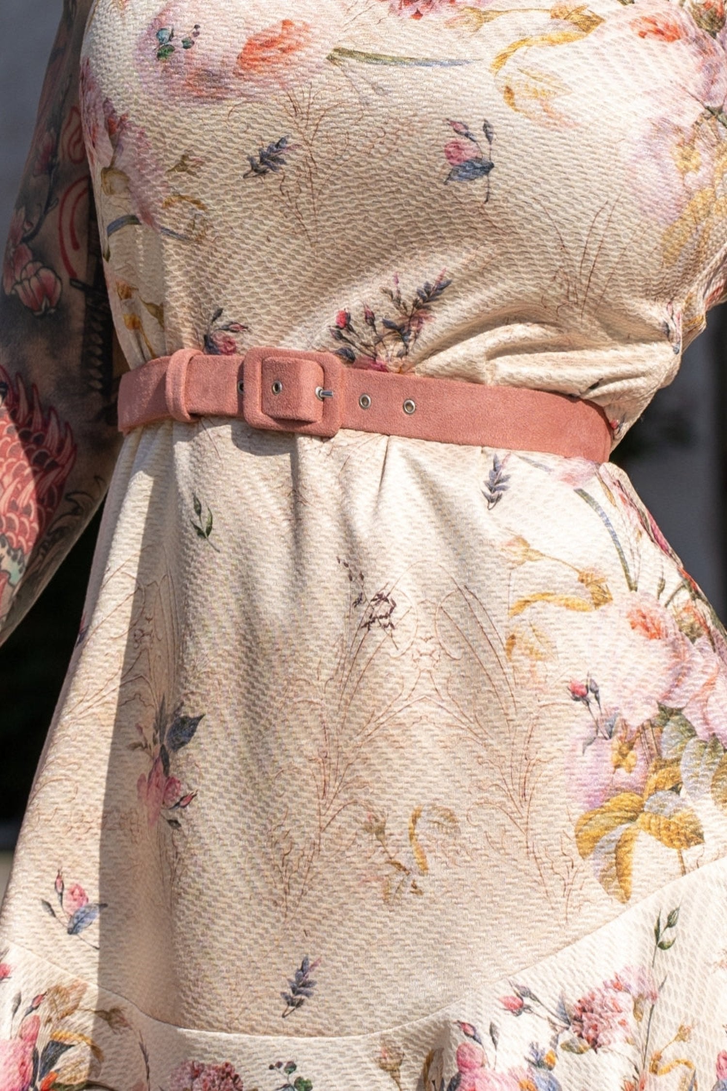 Robe coquette - Fleurs baroques