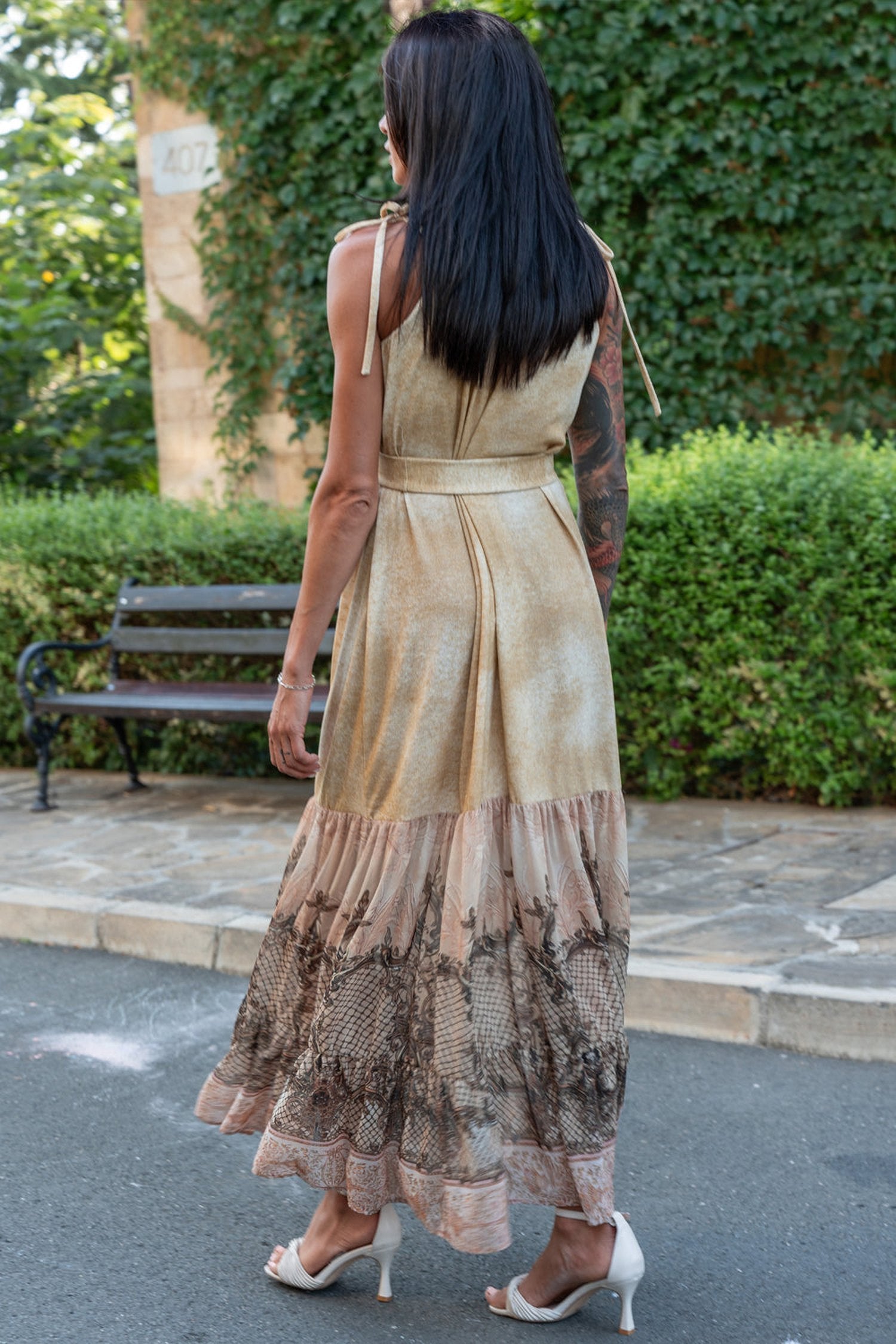 ROBE LONGUE EN COTON AVEC VOLANTS EN CHIFFON - FLEURS BAROQUES