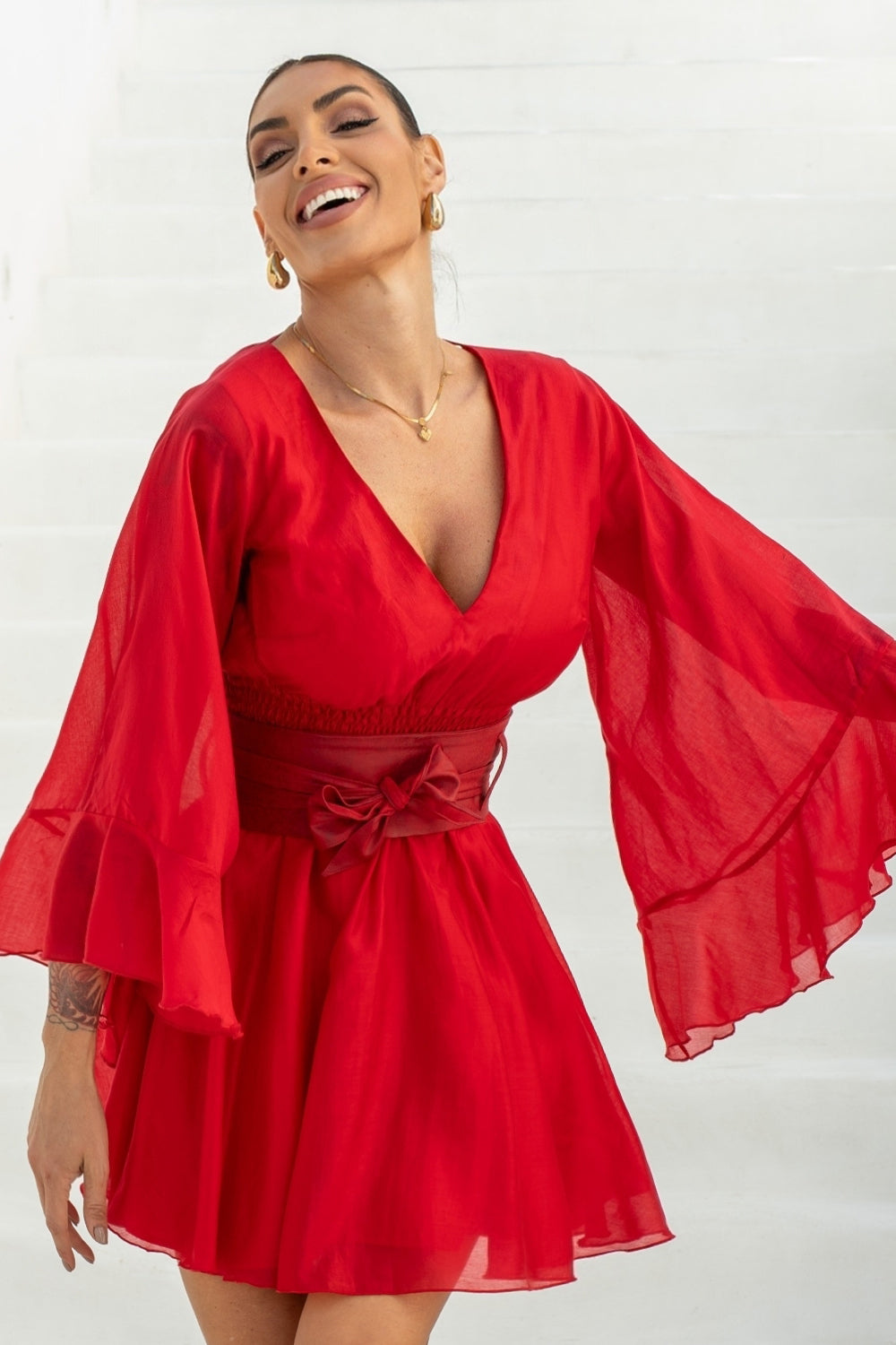 SHORT TENCEL DRESS WITH WIDE SLEEVES IN RED - ESSENTIALS JIORO КЪСА БОХО РОКЛЯ ОТ ТЕНСЕЛ С ГОЛ ГРЪБ В ЧЕРВЕНО - ESSENTIALS JIORO