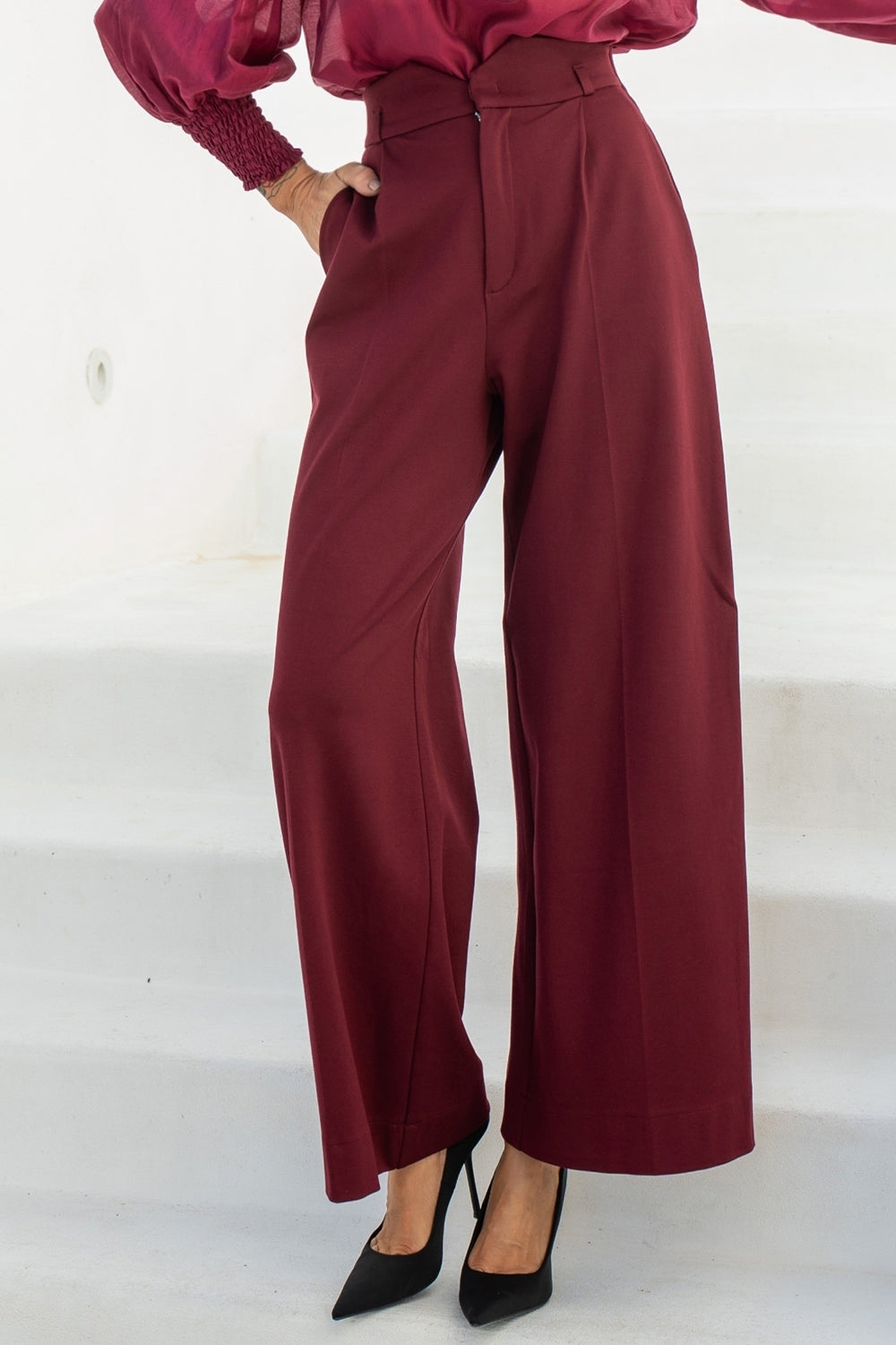 PANTALONS BORDEAUX ESSENTIELS EN MÉLANGE DE VISCOSE TAILLE HAUTE