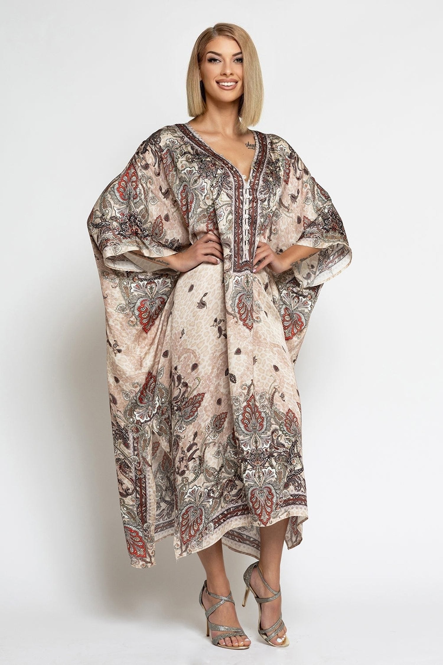 Caftan en viscose satinée - beige cachemire