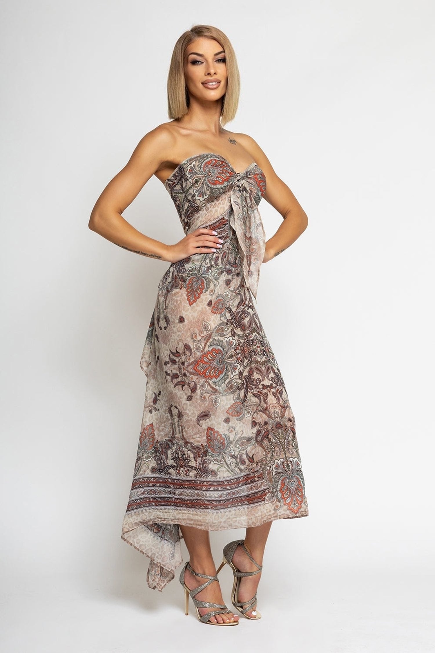 ENSEMBLE DE PAREO ET ÉCHARPE EN VISCOSE DE SOIE – BEIGE PAISLEY