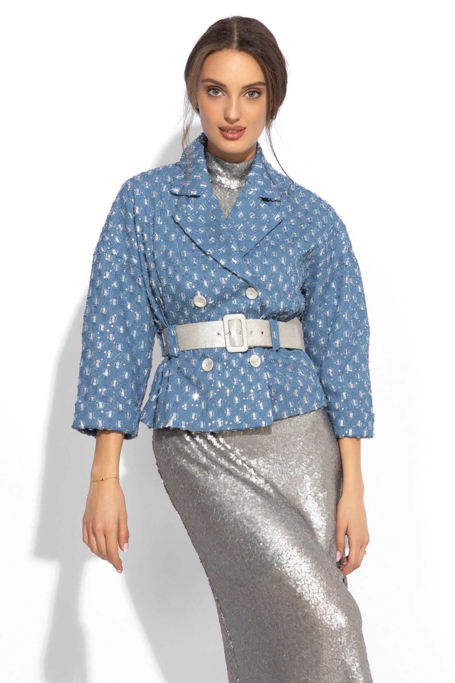 VESTE EN JEAN AVEC BROCARD - ESSENTIELS