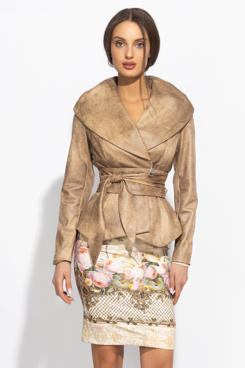 Blazer aspect daim avec fermeture asymétrique en cappuccino - Essentiels