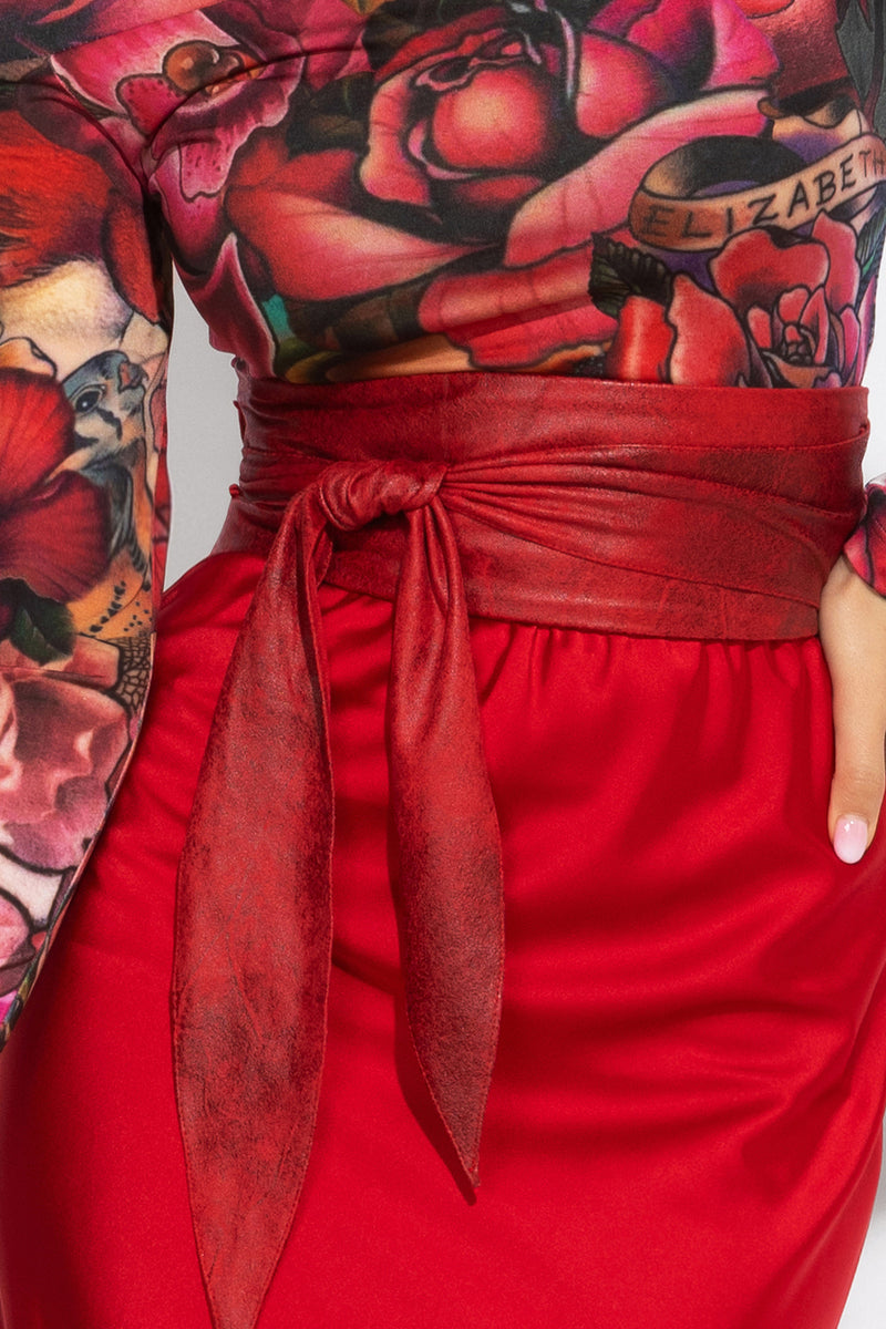 CEINTURE STYLE ENROULÉ - IMITATION DAIM EN ROUGE - ESSENTIELS