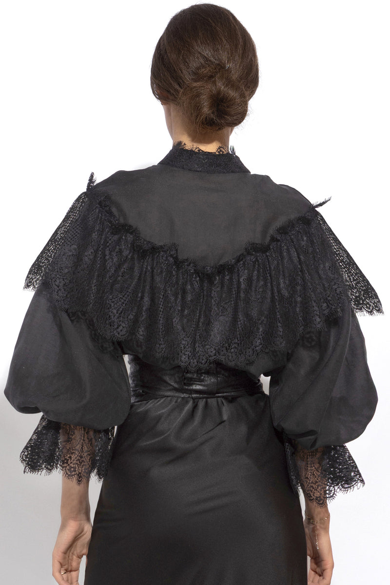 BOHEMIAN BLACK BLOUSE WITH PUFF SLEEVES AND LACE DETAILS - ESSENTIALS - JIORO ЧЕРНА РИЗА С ОБЕМНИ РЪКАВИ И ДАНТЕЛЕНИ ДЕТАЙЛИ - ESSENTIALS JIORO