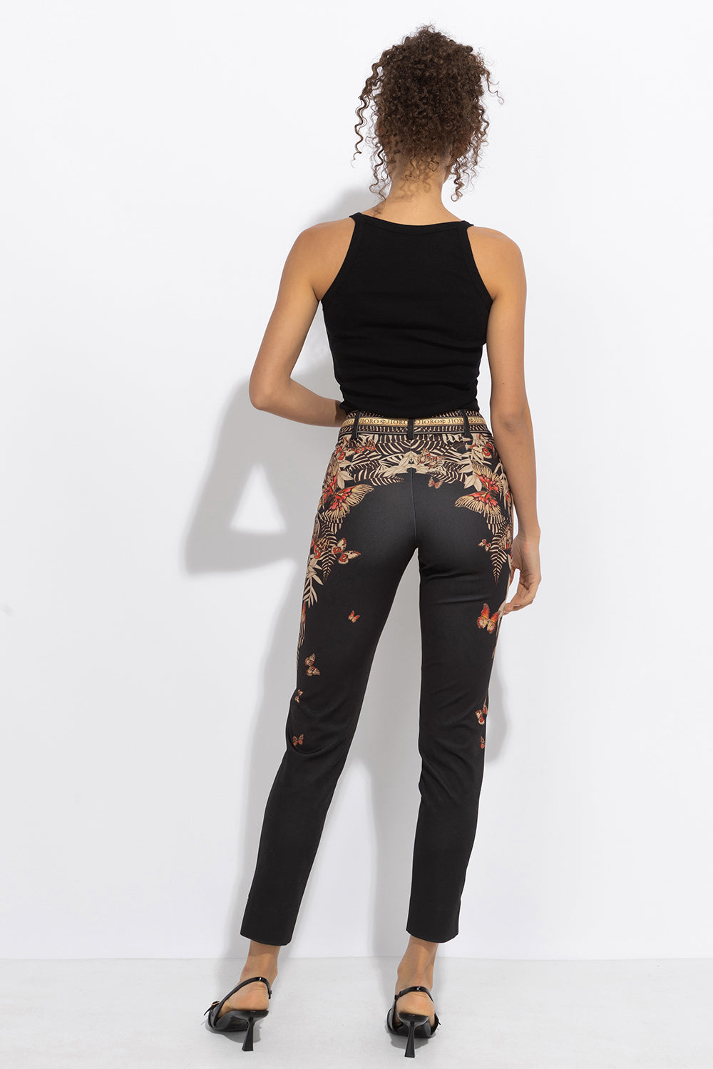 COTTON RIBBED CAMI TOP WITH THIN STRAPS IN BLACK - ESSENTIALS JIORO ТОП С ТЪНКИ ПРЕЗРАМКИ ОТ ПАМУЧЕН РИПС В ЧЕРНО – ESSENTIALS JIORO