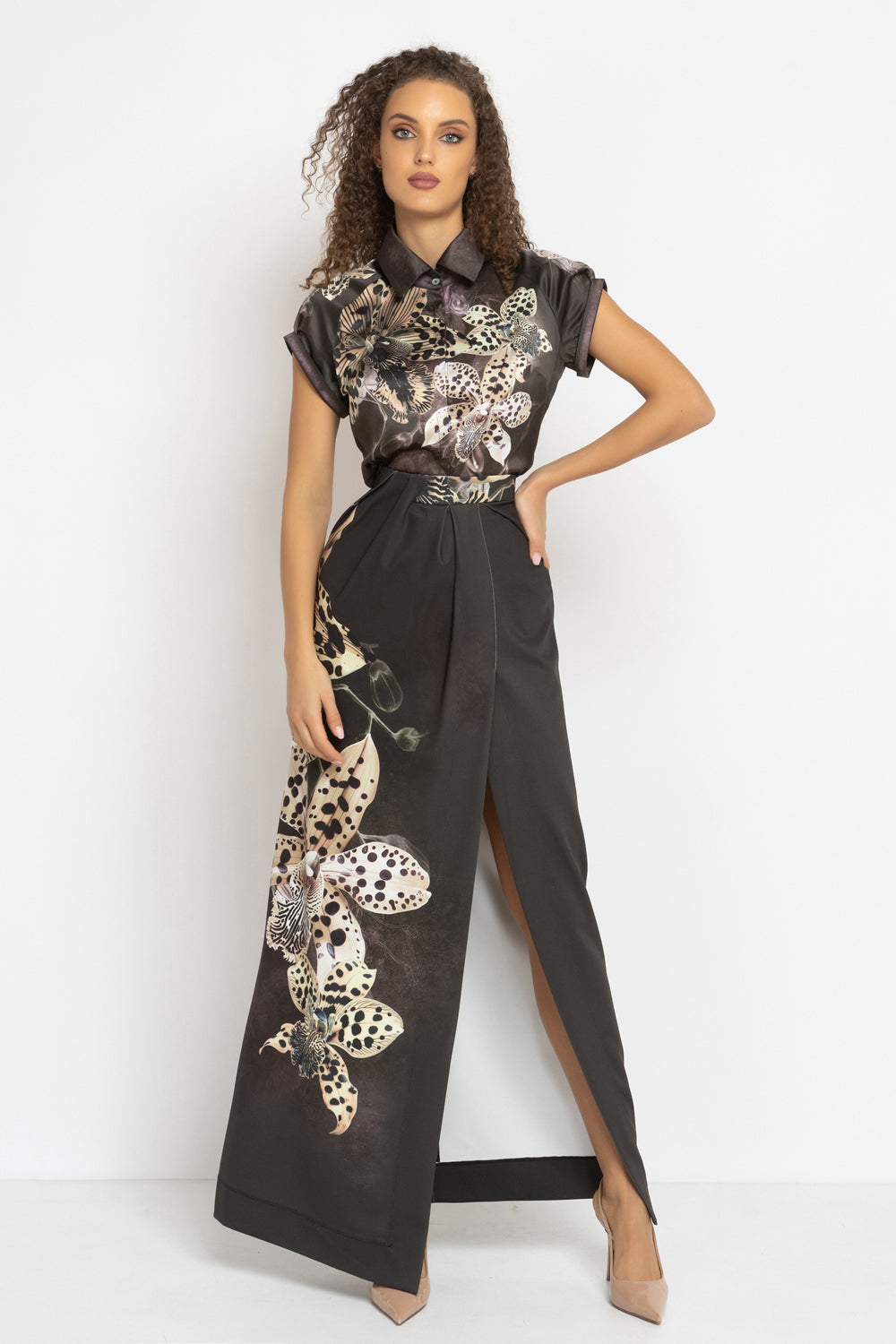BLACK MAXI SKIRT WITH LONG SLIT - LEO ORCHID