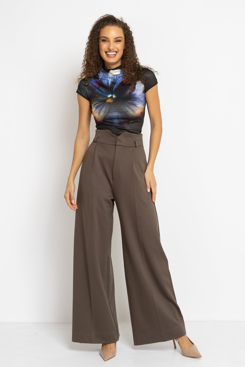 VISCOSE BLEND HIGH-WAISTED TROUSERS IN MOCHA - ESSENTIALS JIORO ШИРОК ПАНТАЛОН ОТ ВИСКОЗА С ВИСОКА ТАЛИЯ В МОКА - ESSENTIALS JIORO