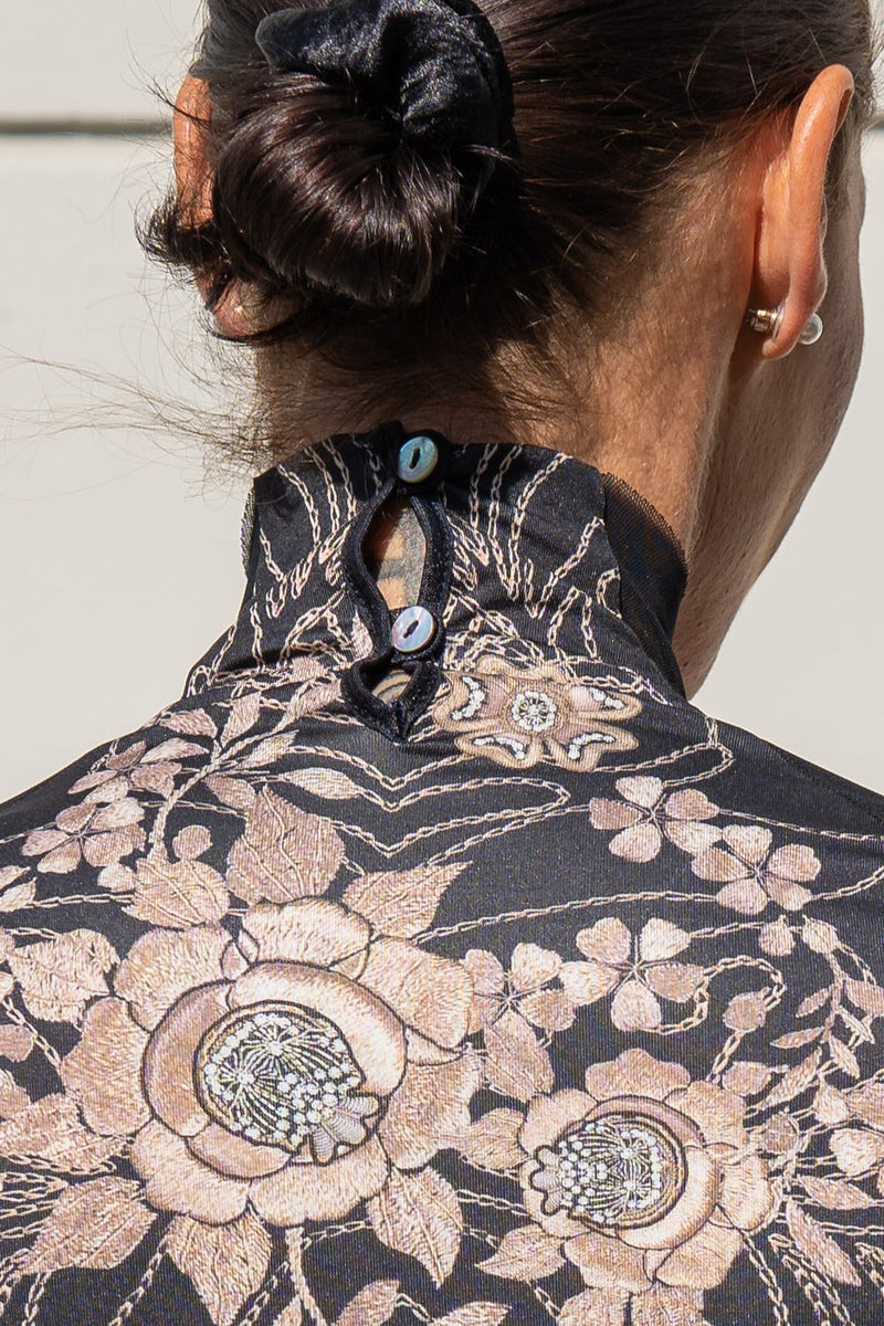 HAUT AVEC MANCHES TRANSPARENTES - ROSES DORÉES